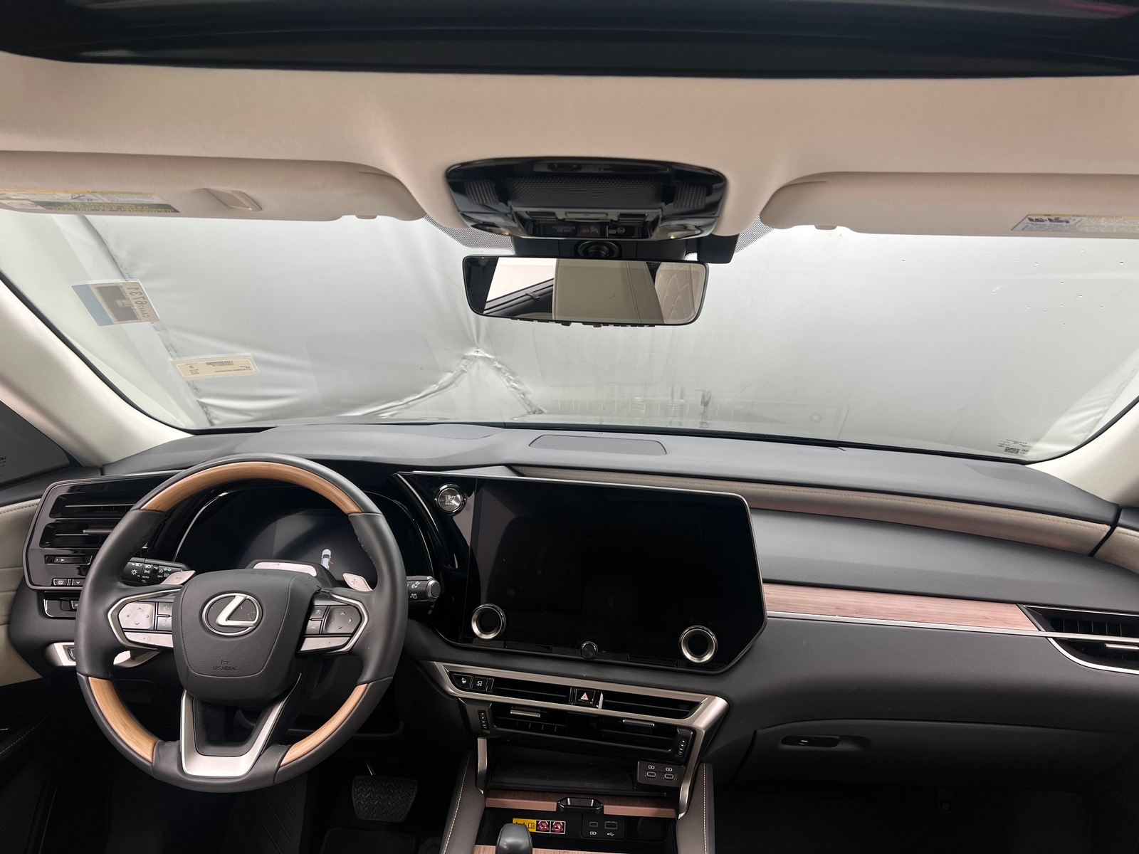 Thumbnail: 2024 Lexus RX - 3