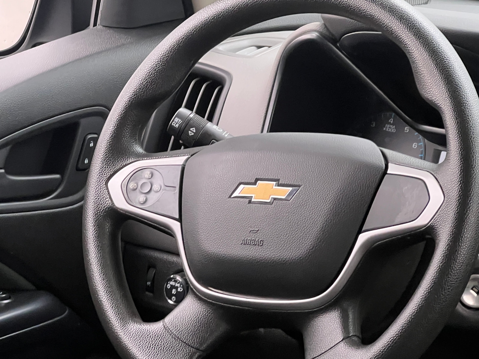 Thumbnail: 2018 Chevrolet Colorado - 5