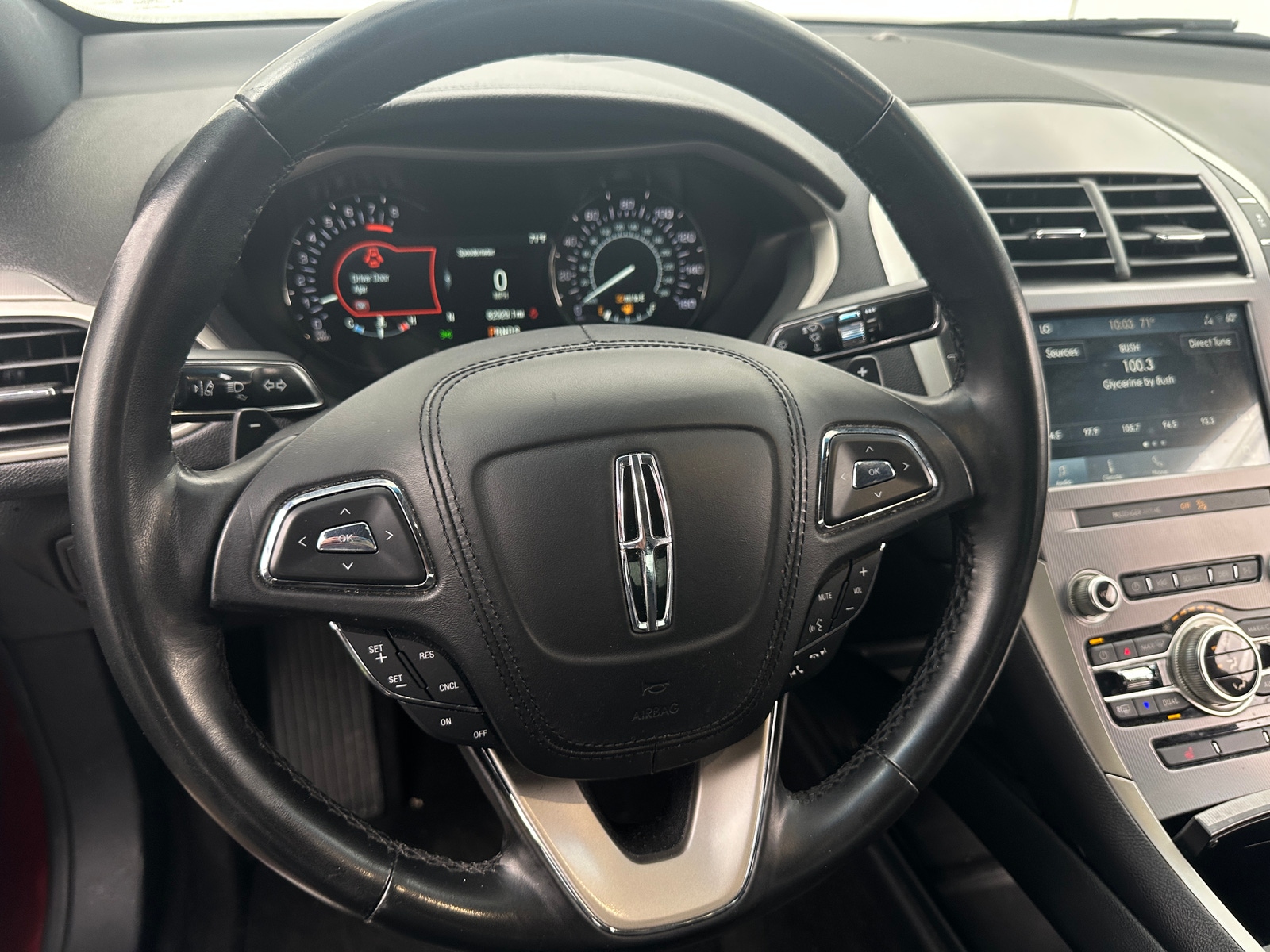 Thumbnail: 2019 Lincoln MKZ - 4