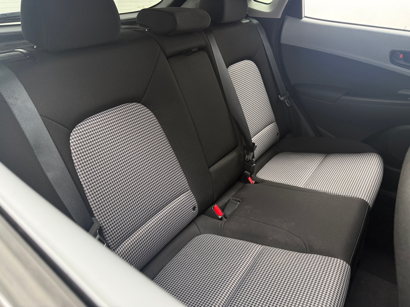 Thumbnail: 2021 Hyundai Kona - 6