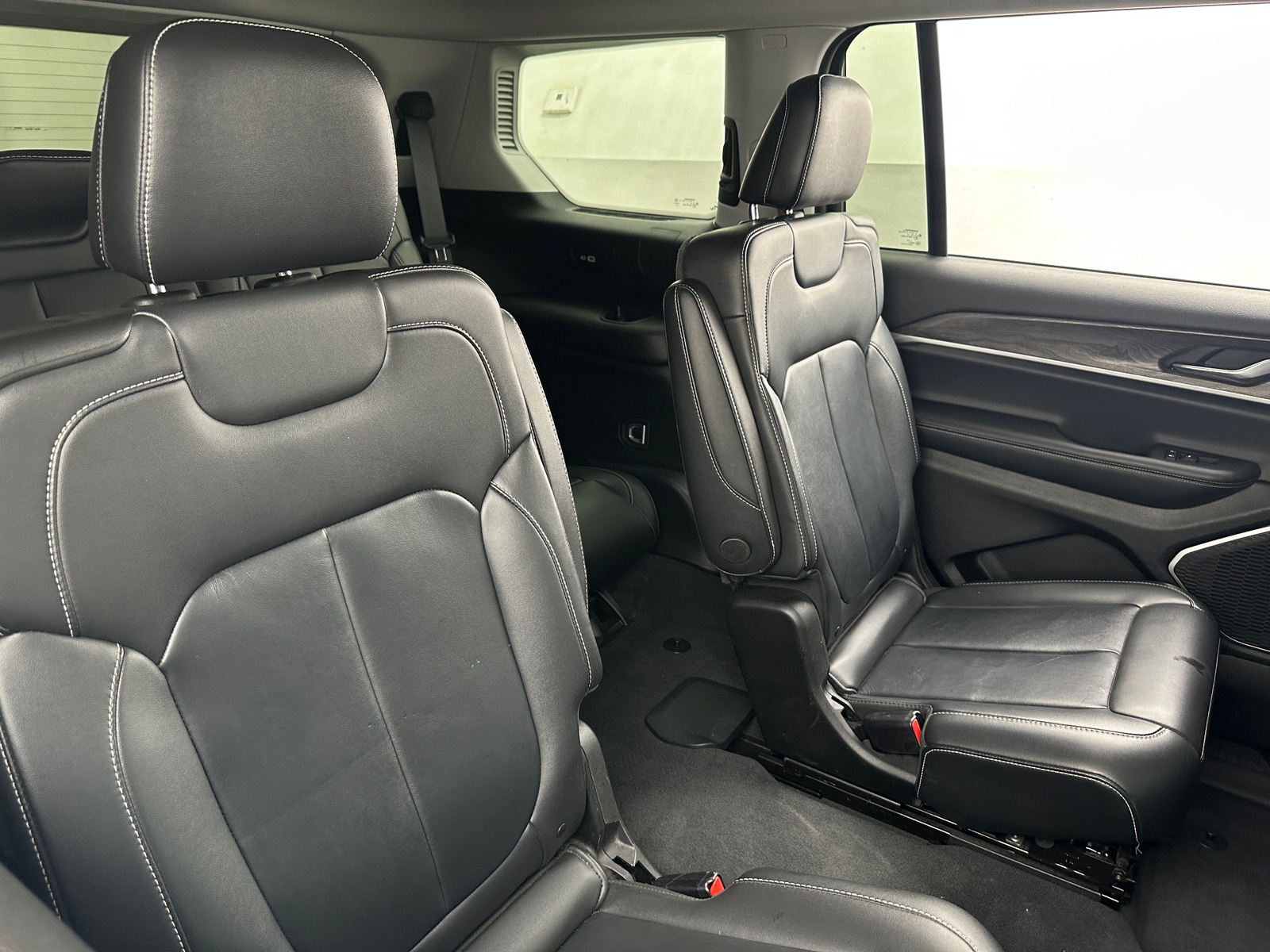 Thumbnail: 2022 Jeep Grand Cherokee L - 5