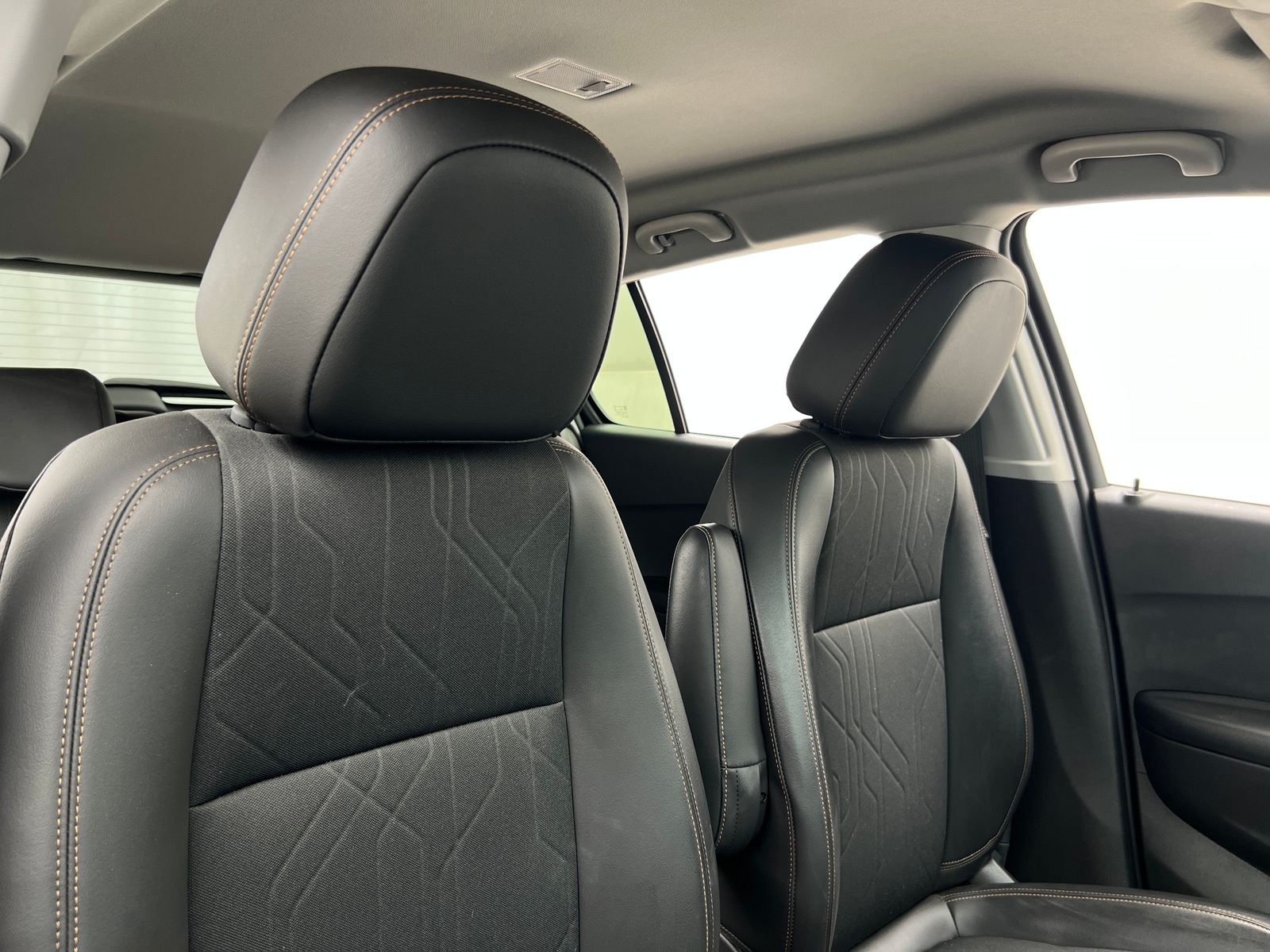 Thumbnail: 2022 Chevrolet Trax - 2