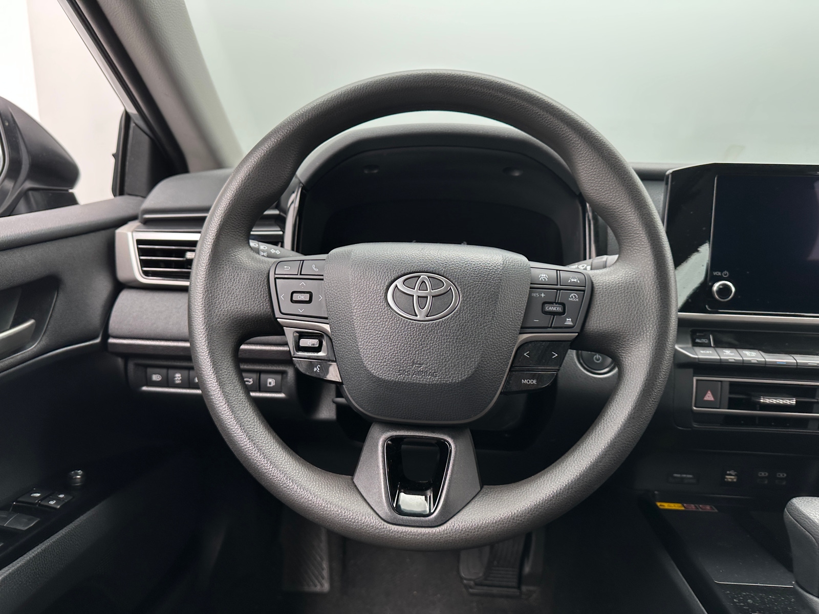 Thumbnail: 2025 Toyota Camry - 5