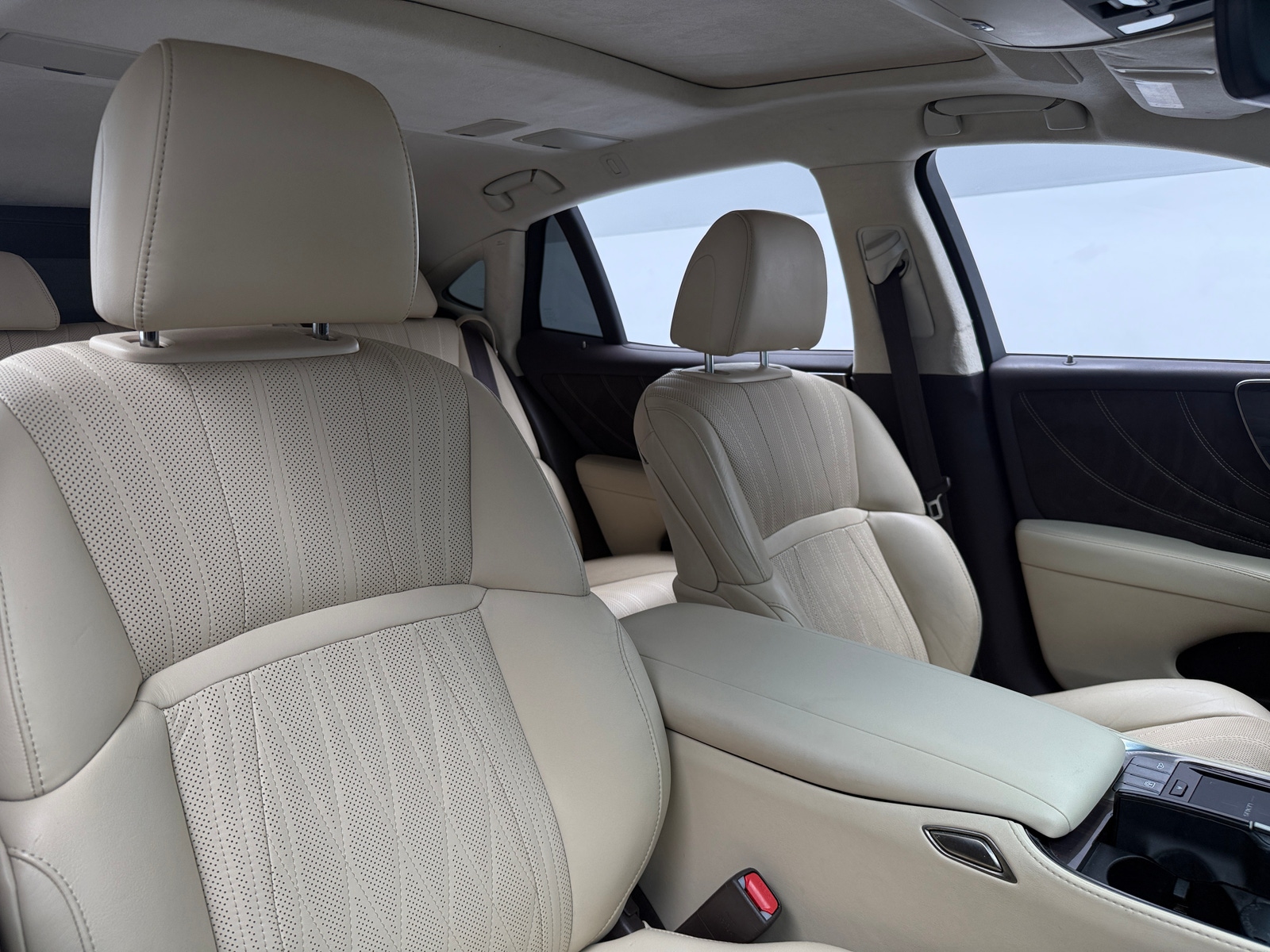 Thumbnail: 2018 Lexus LS - 2