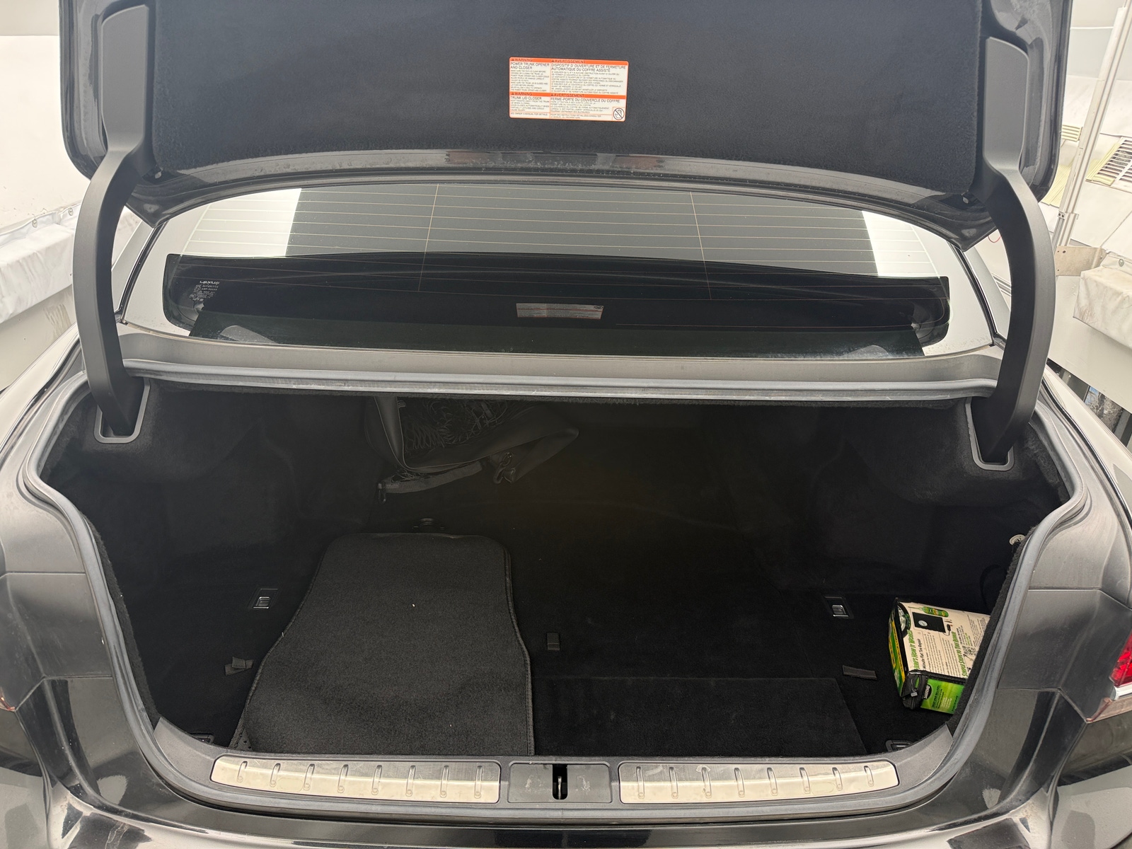 Thumbnail: 2018 Lexus LS - 7