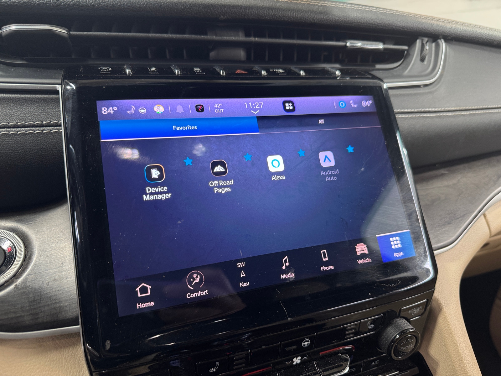 Thumbnail: 2023 Jeep Grand Cherokee - 3