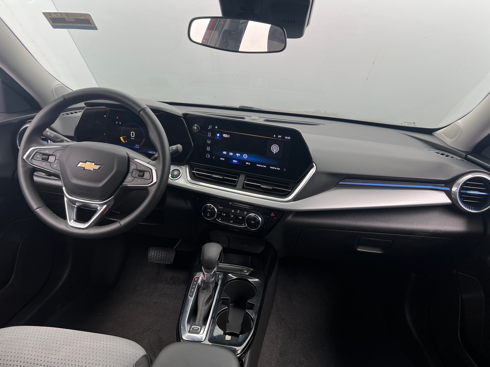 Thumbnail: 2025 Chevrolet Trax - 3