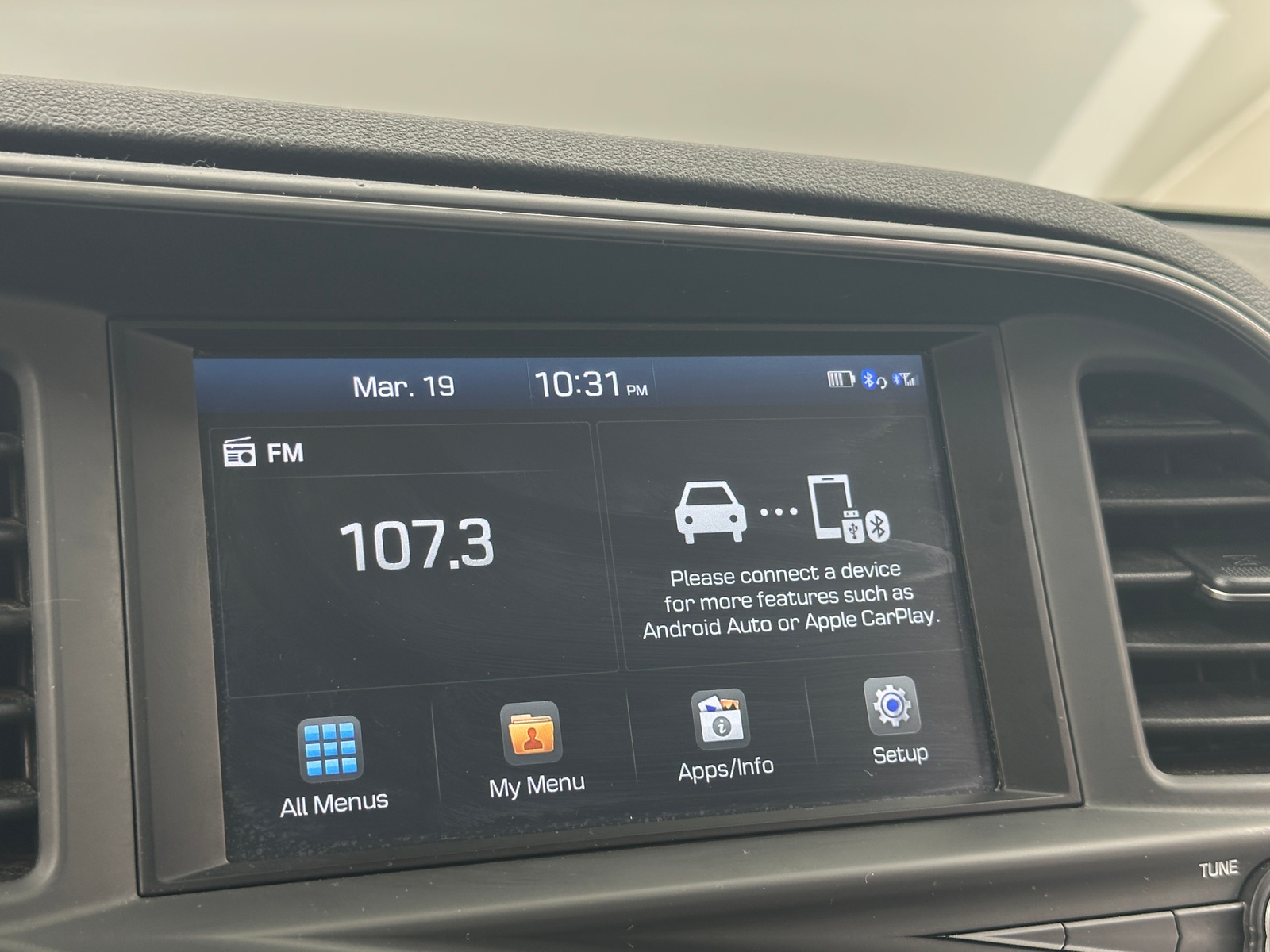 Thumbnail: 2019 Hyundai Elantra - 4