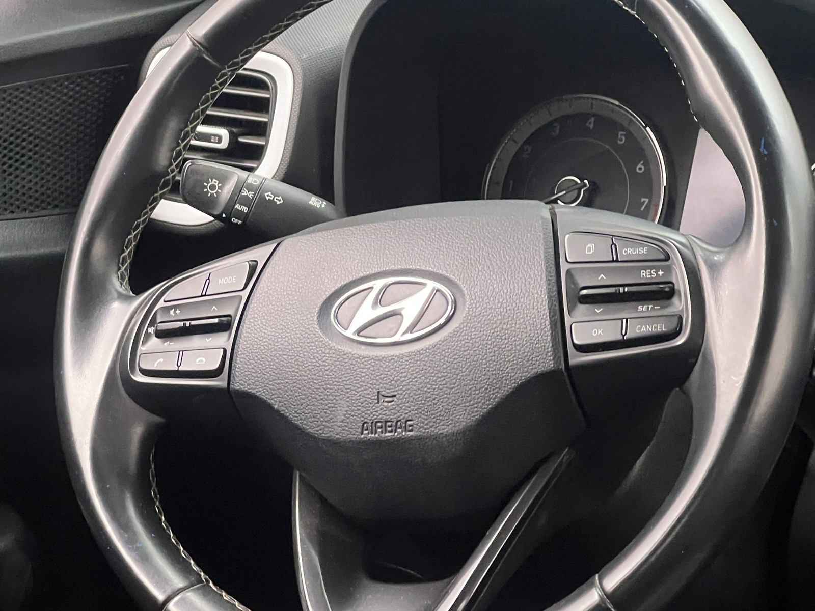 Thumbnail: 2022 Hyundai Venue - 5