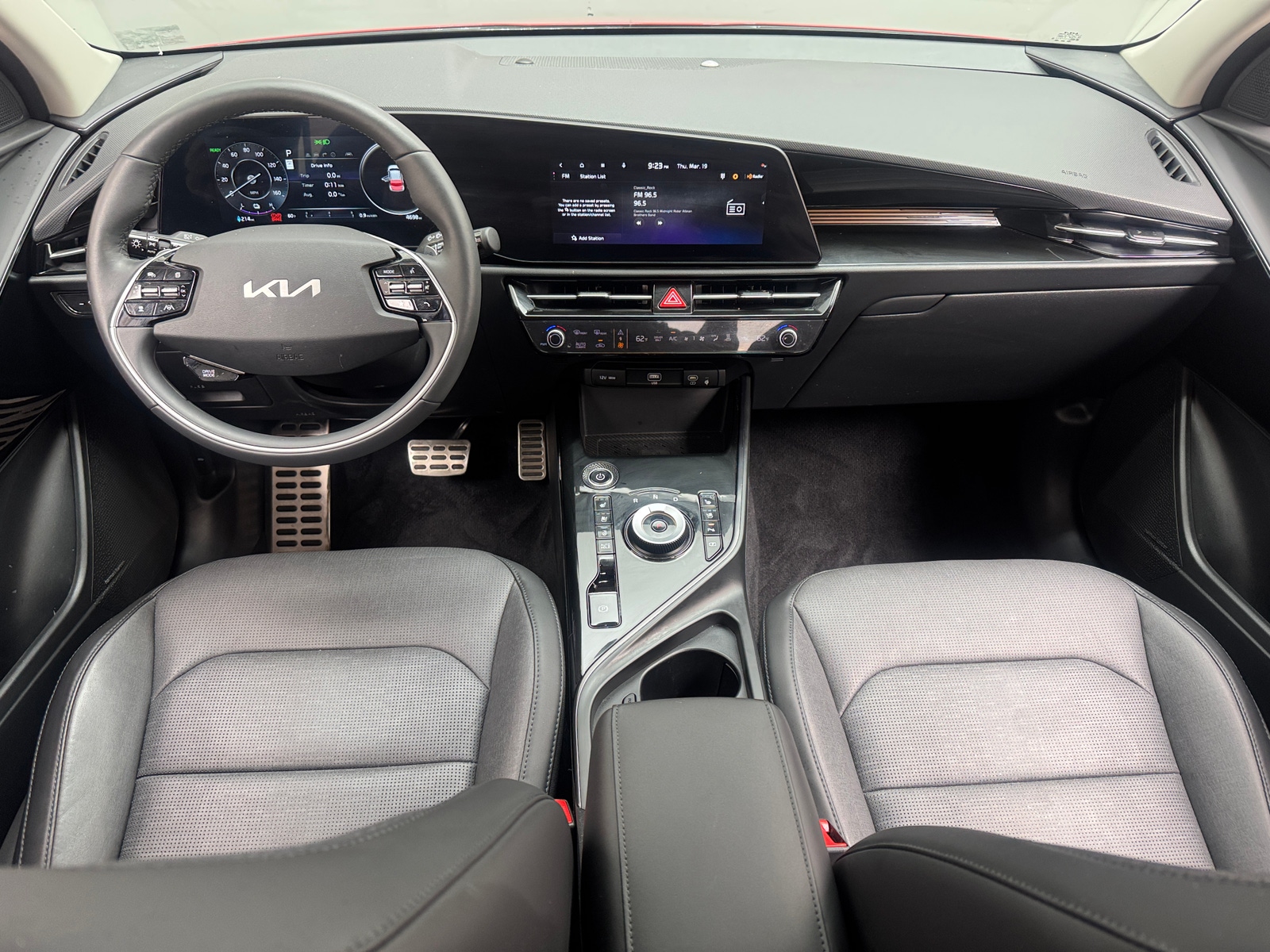 Thumbnail: 2023 Kia Niro - 2