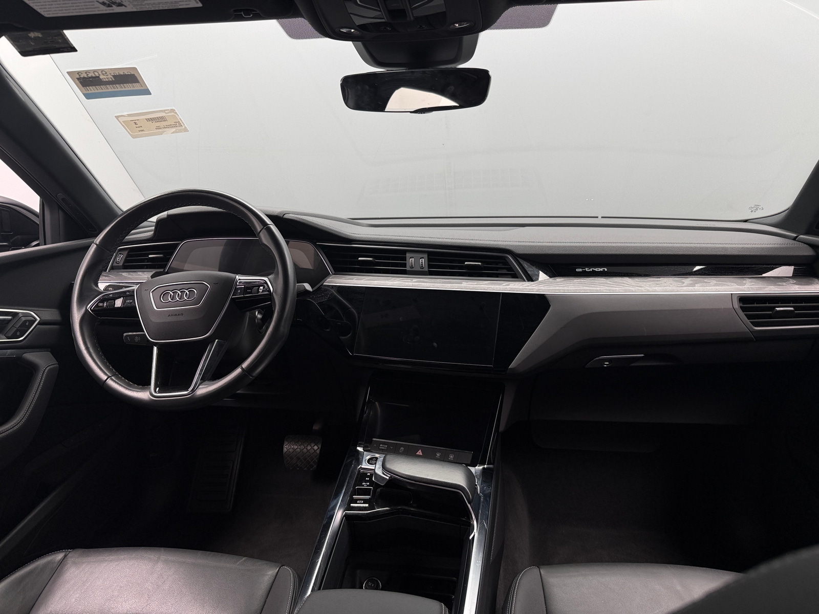 Thumbnail: 2024 Audi Q8 e-tron - 2