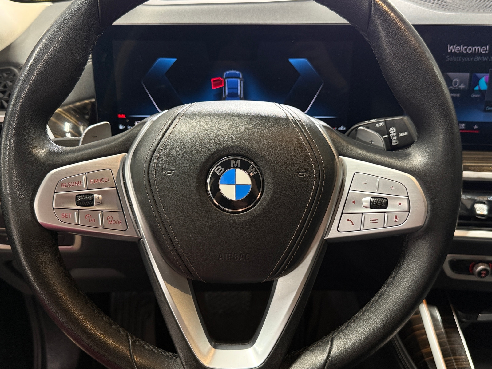 Thumbnail: 2025 BMW X7 - 4