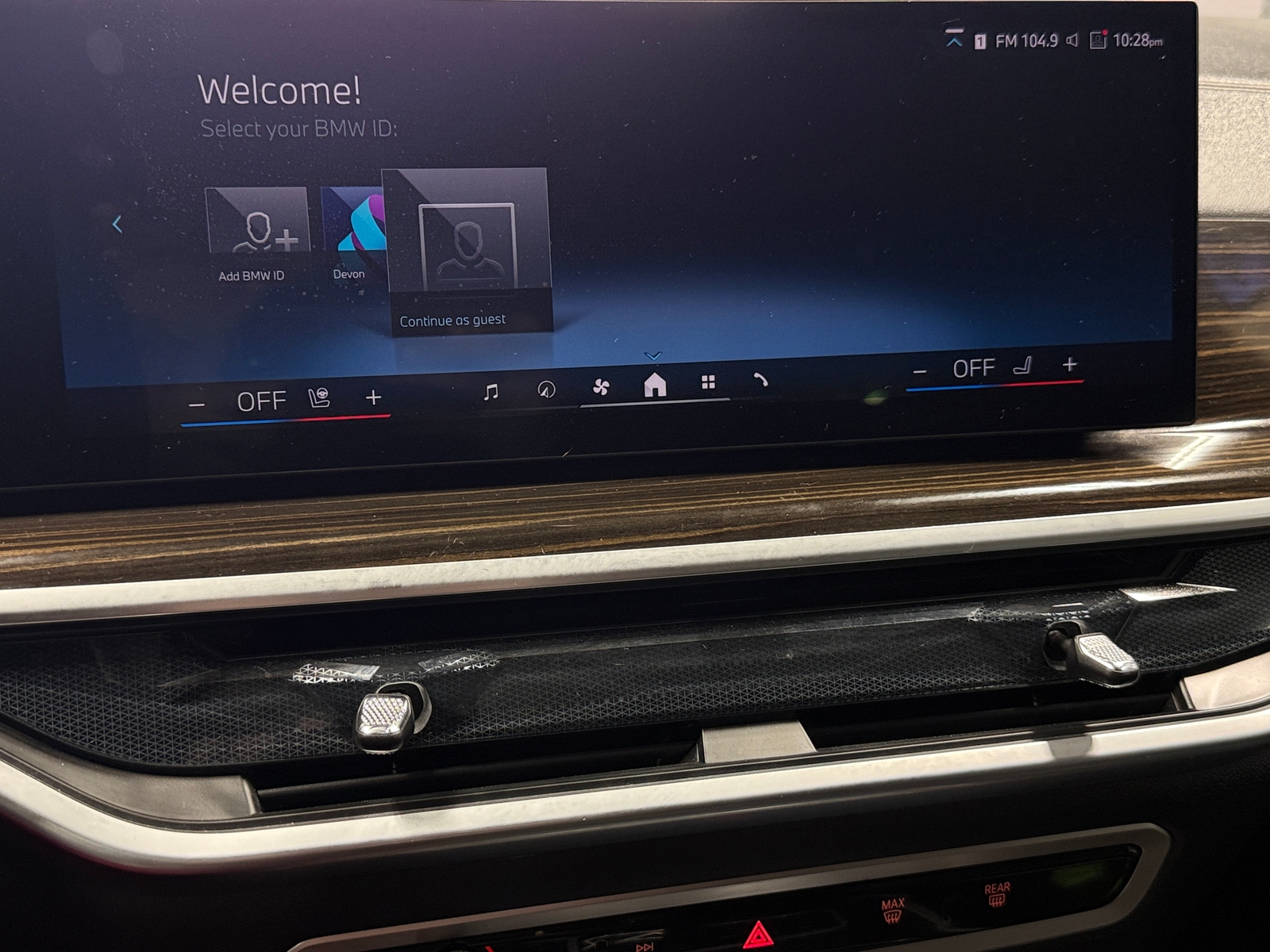 Thumbnail: 2025 BMW X7 - 3