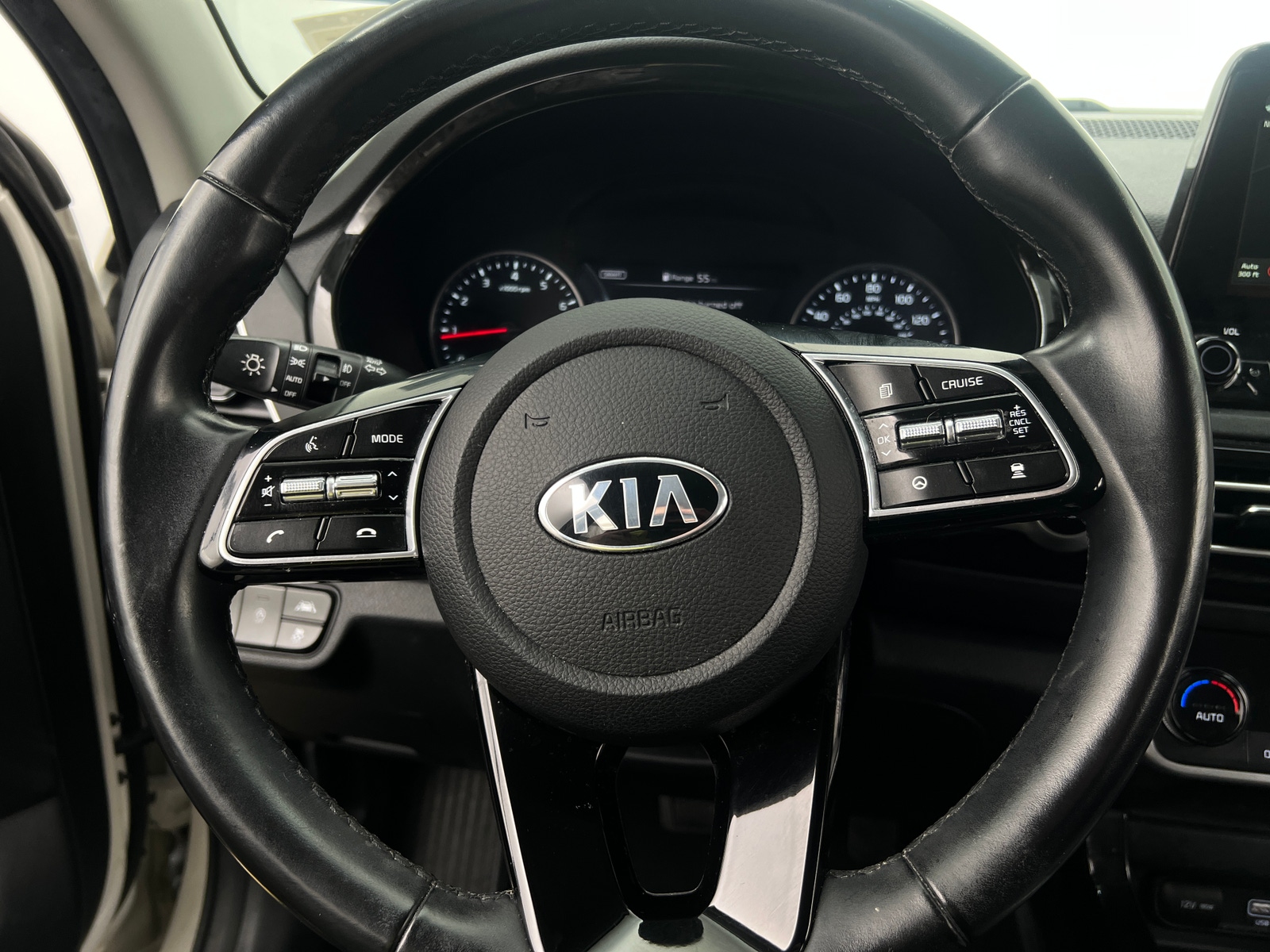 Thumbnail: 2021 Kia Seltos - 4