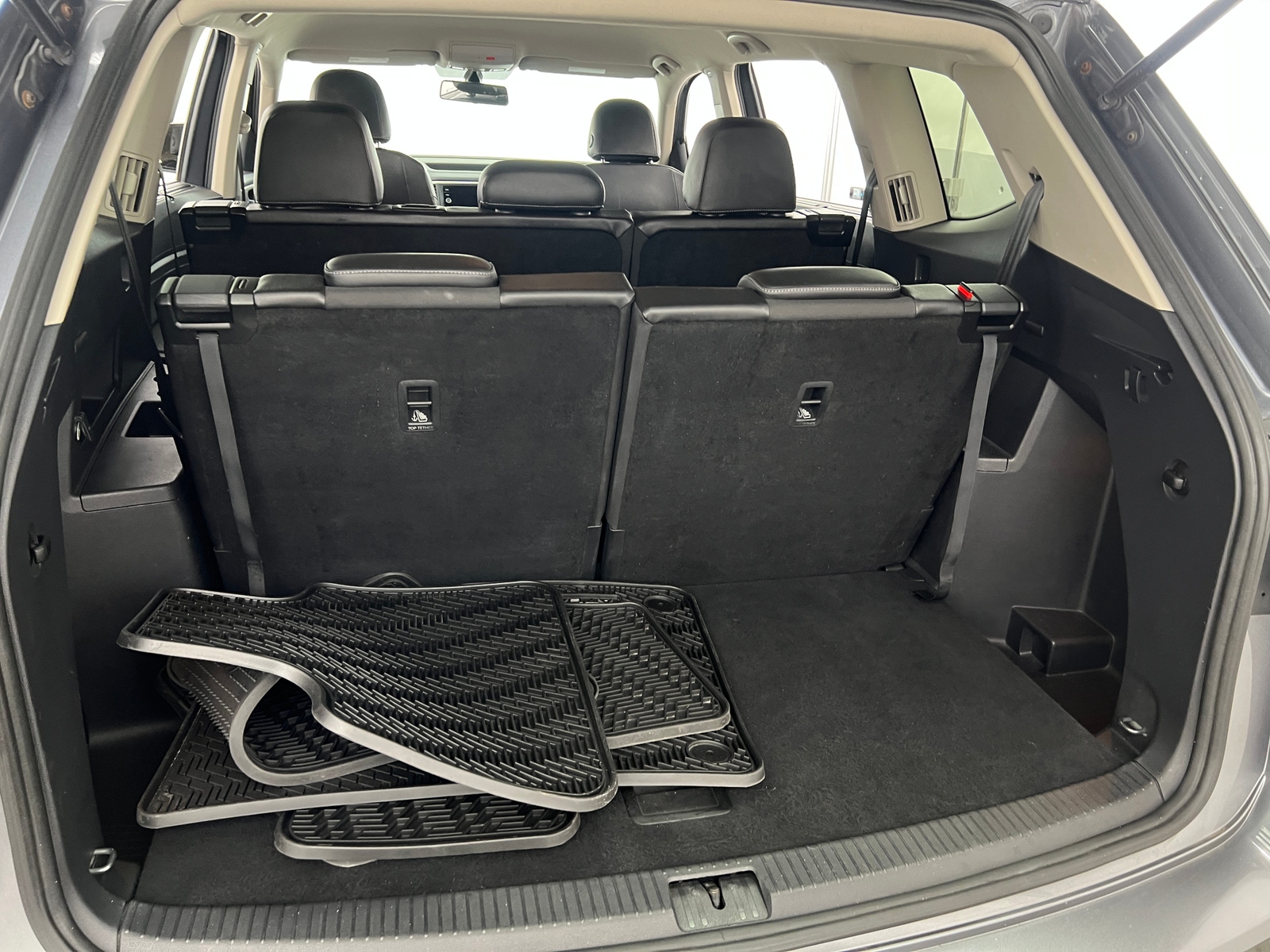 Thumbnail: 2018 Volkswagen Atlas - 6