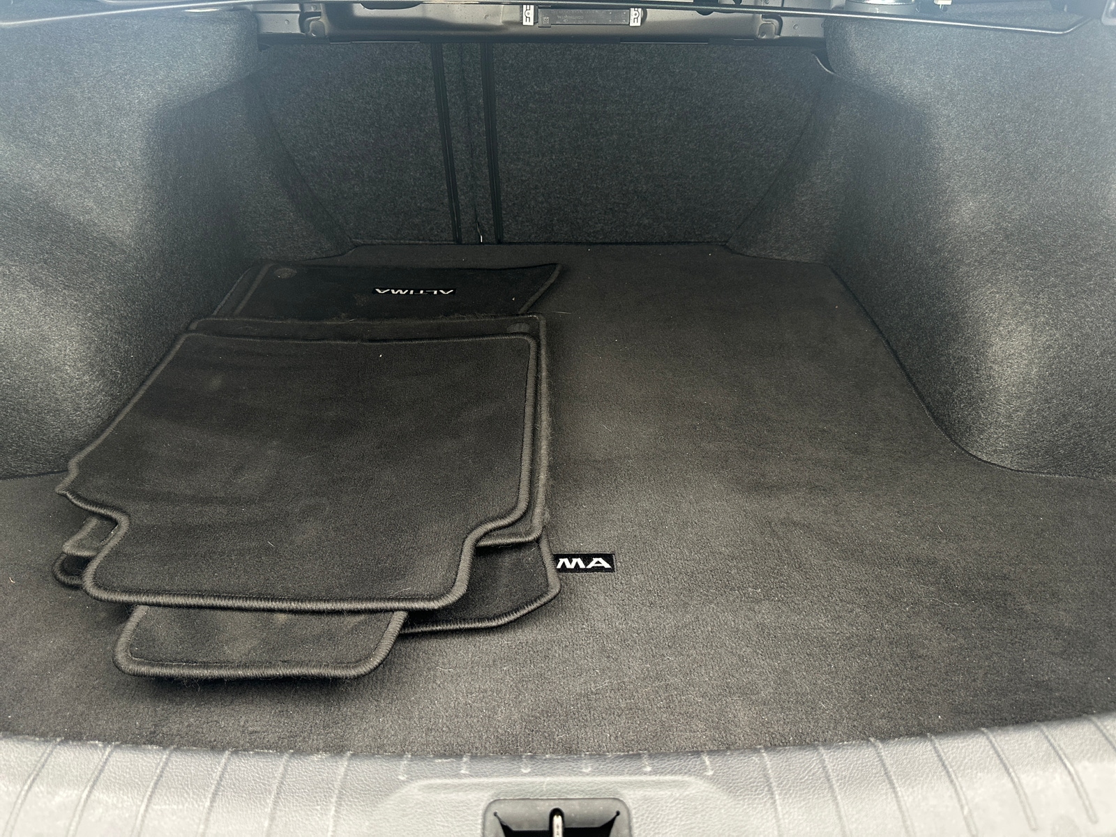 Thumbnail: 2020 Nissan Altima - 7