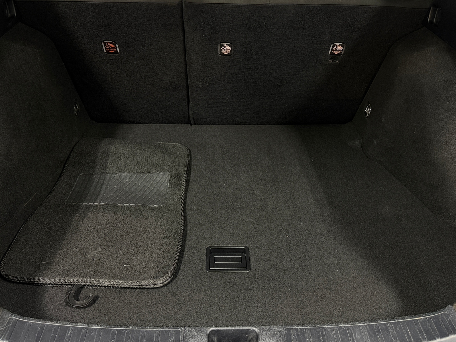 Thumbnail: 2021 Toyota Prius - 7