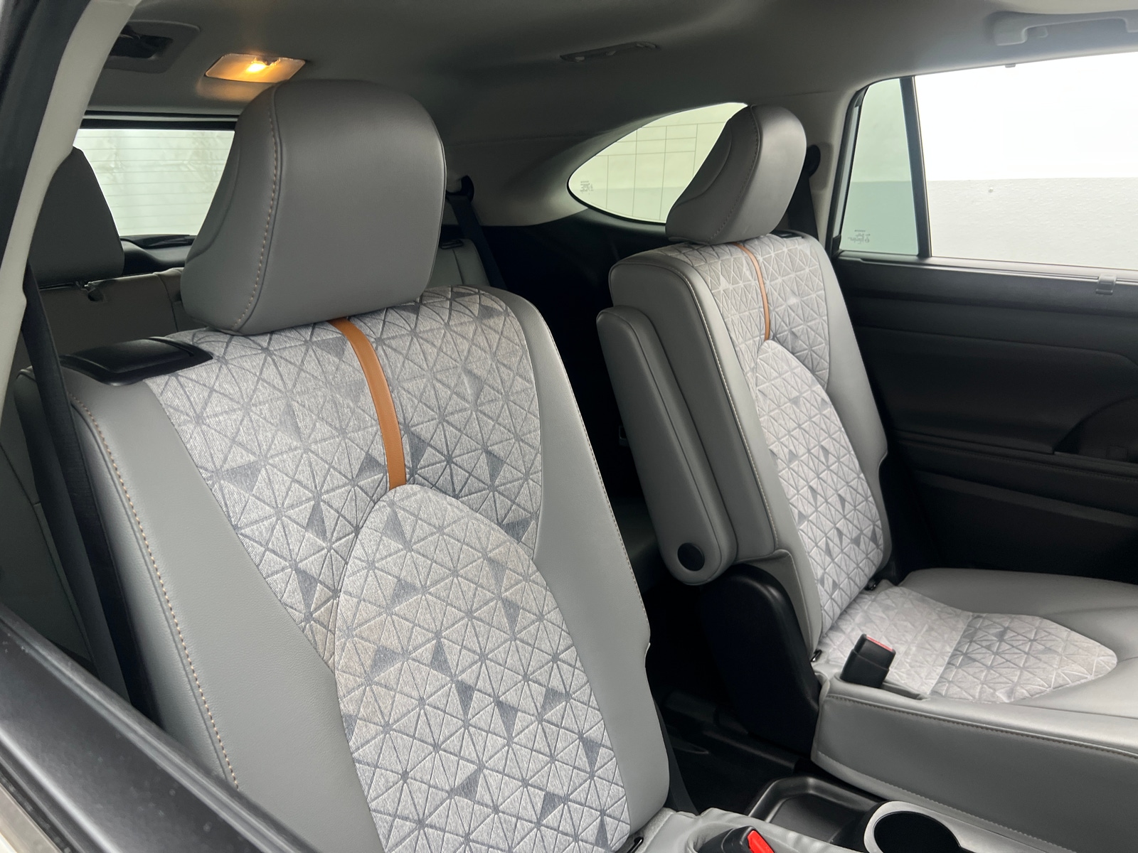 Thumbnail: 2023 Toyota Highlander - 5