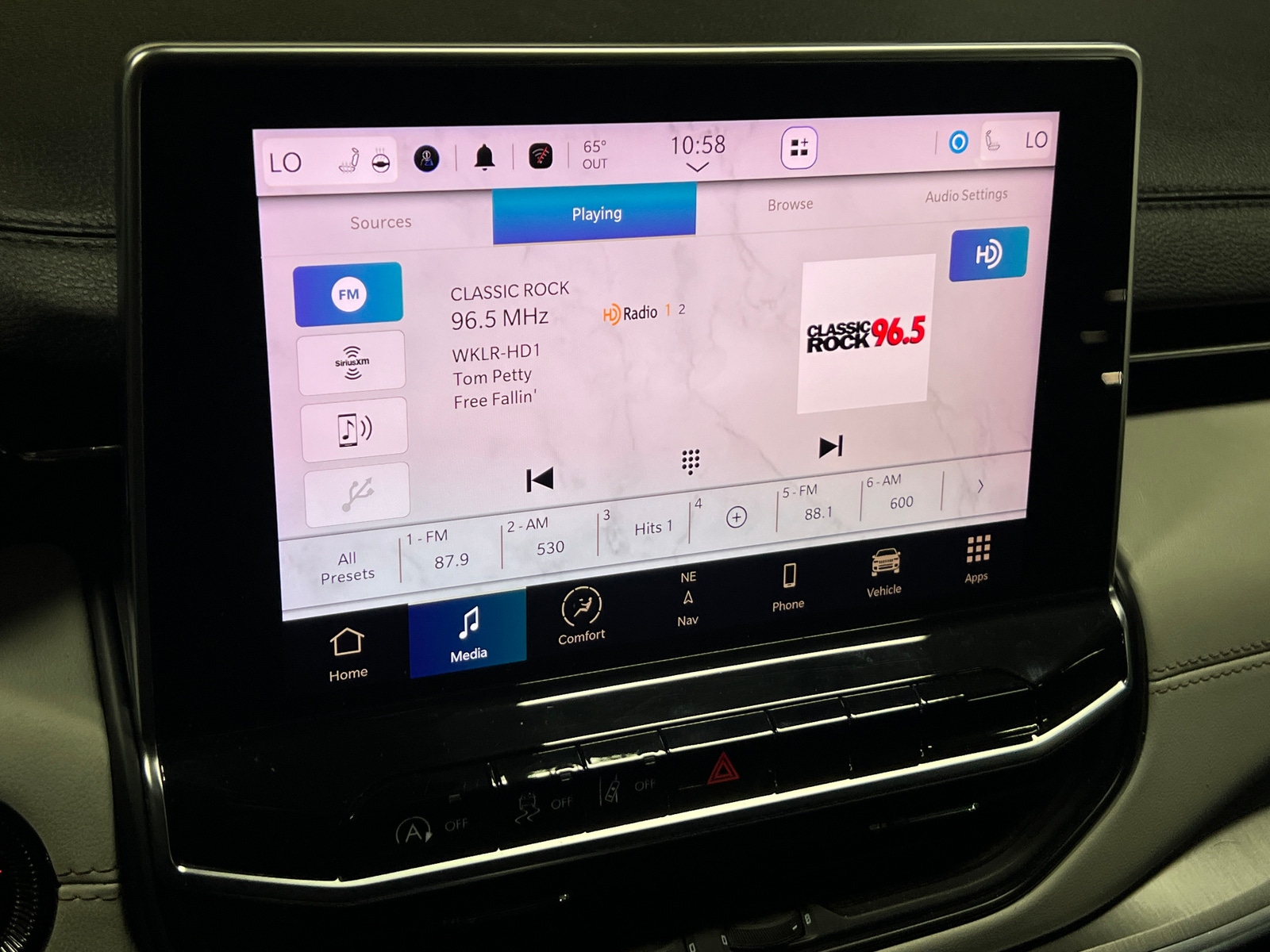 Thumbnail: 2022 Jeep Compass - 3