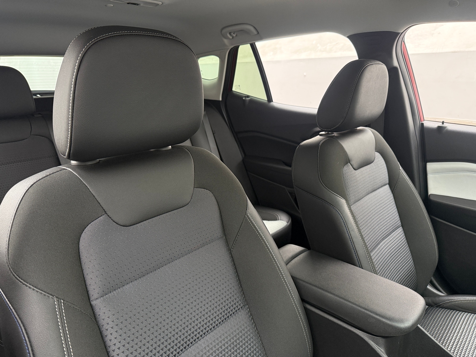 Thumbnail: 2025 Chevrolet Trax - 2