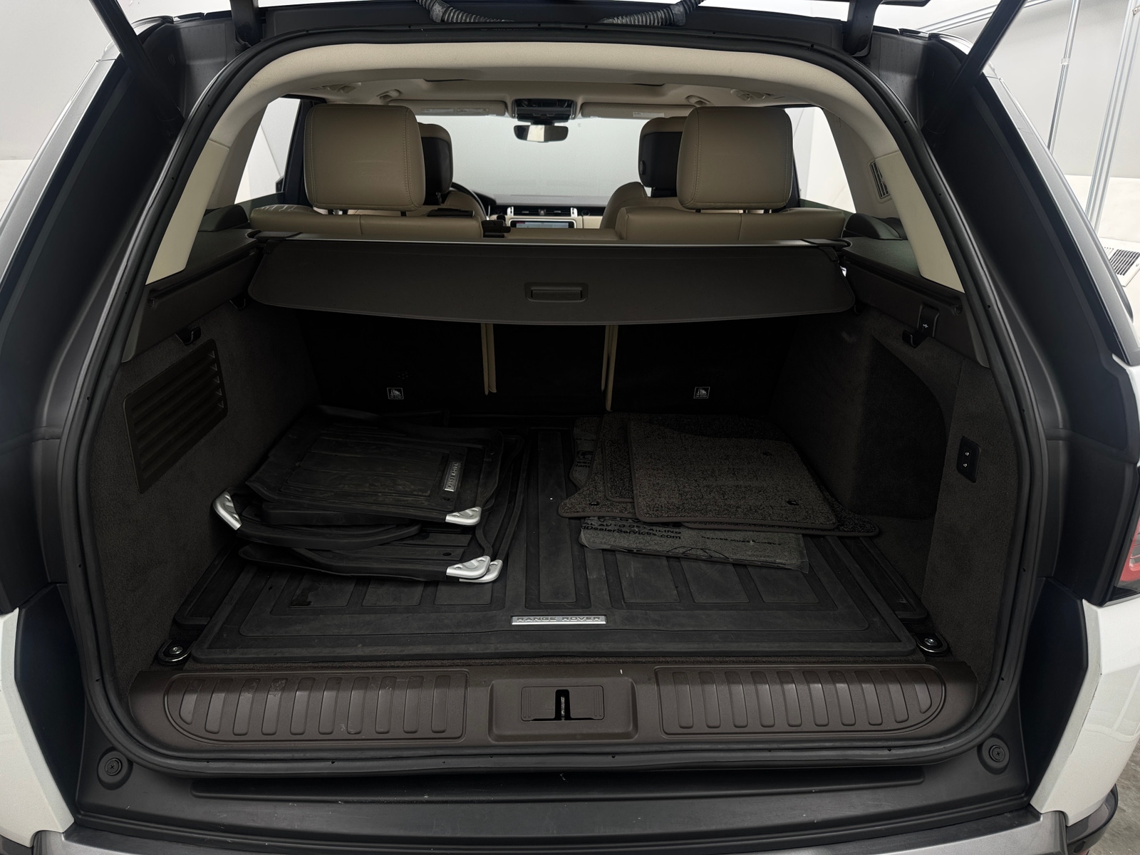 Thumbnail: 2019 Land Rover Range Rover Sport - 6