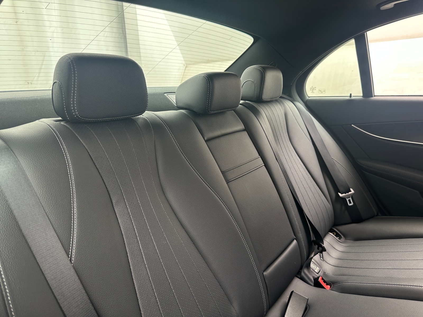 Thumbnail: 2020 Mercedes-Benz E-Class - 5