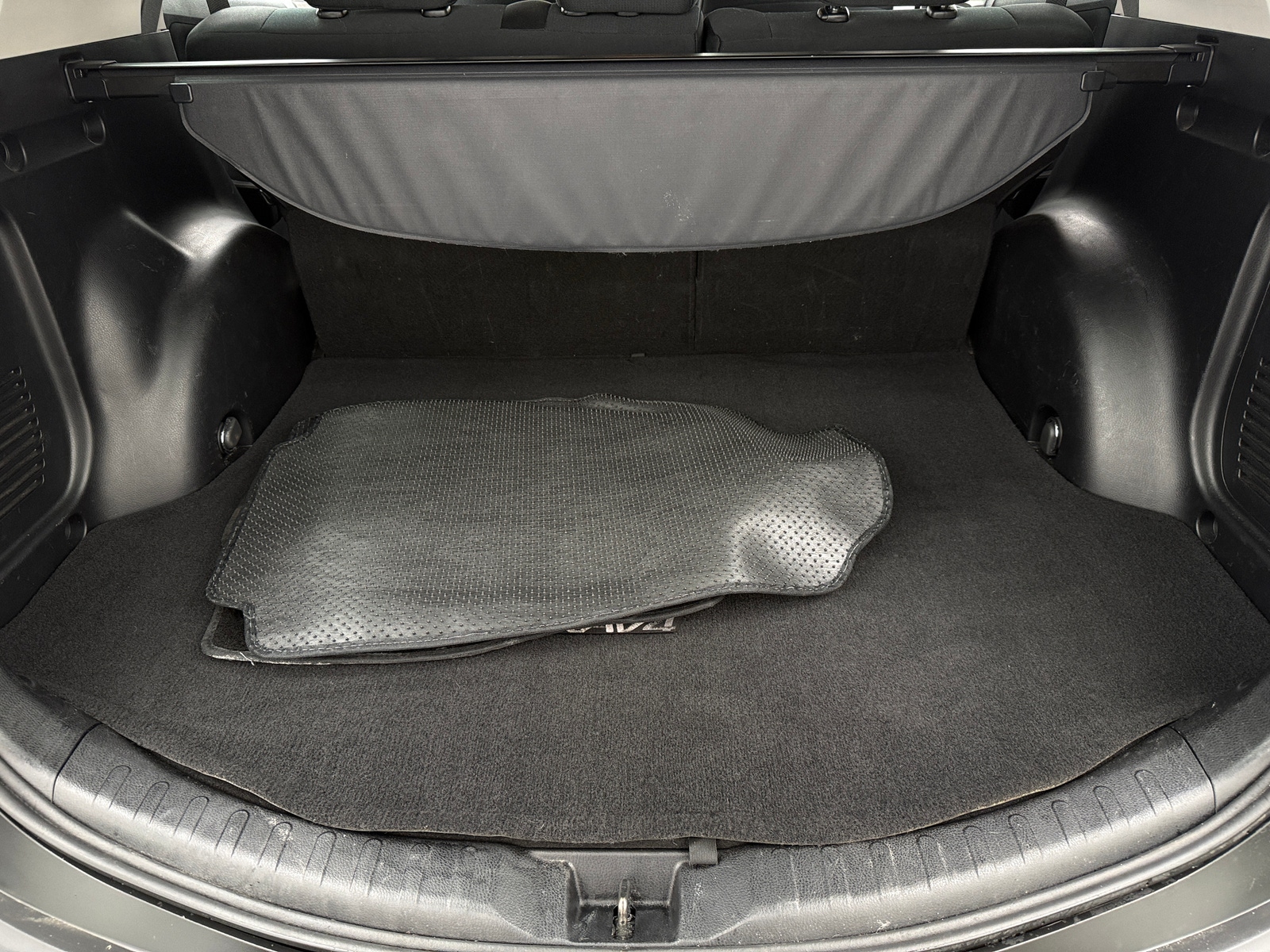 Thumbnail: 2015 Toyota RAV4 - 7