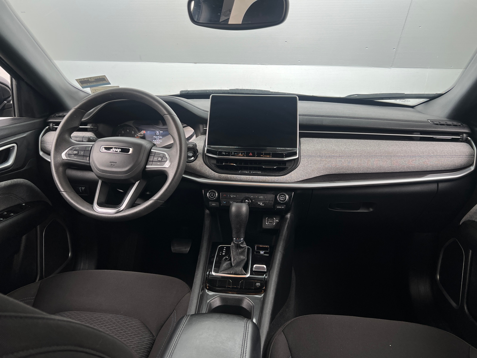 Thumbnail: 2023 Jeep Compass - 3