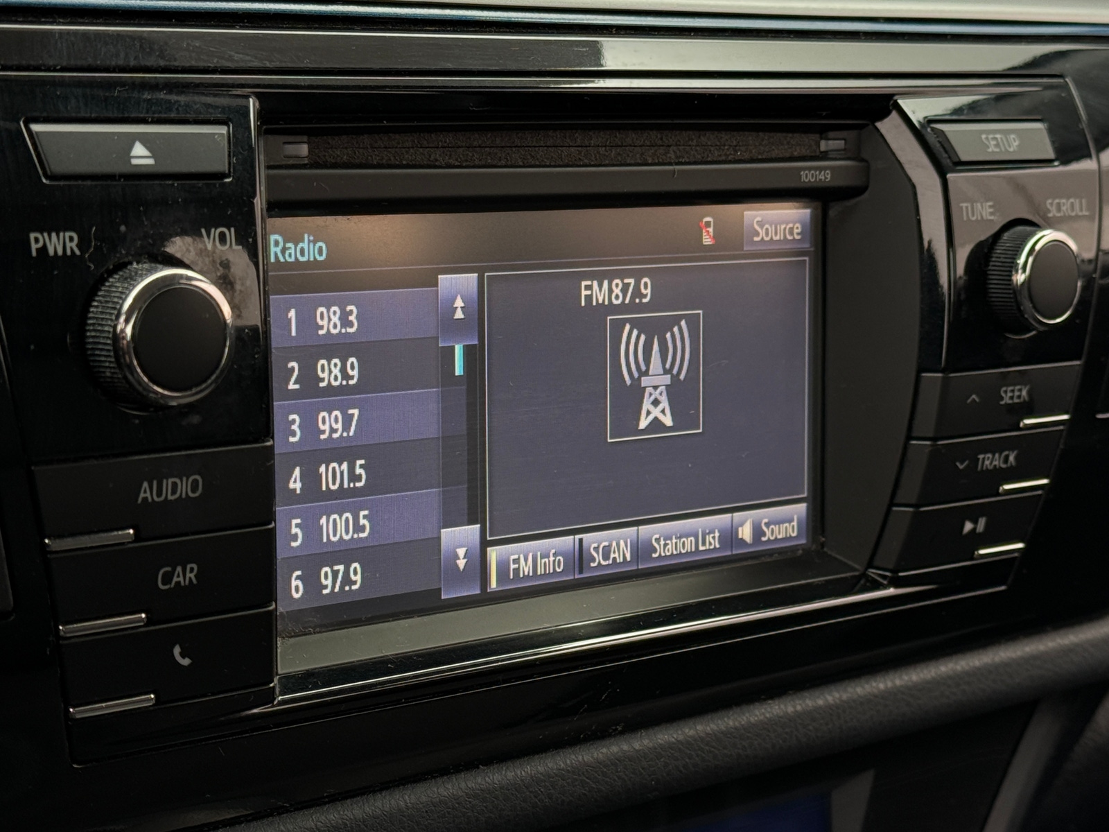 Thumbnail: 2015 Toyota Corolla - 4