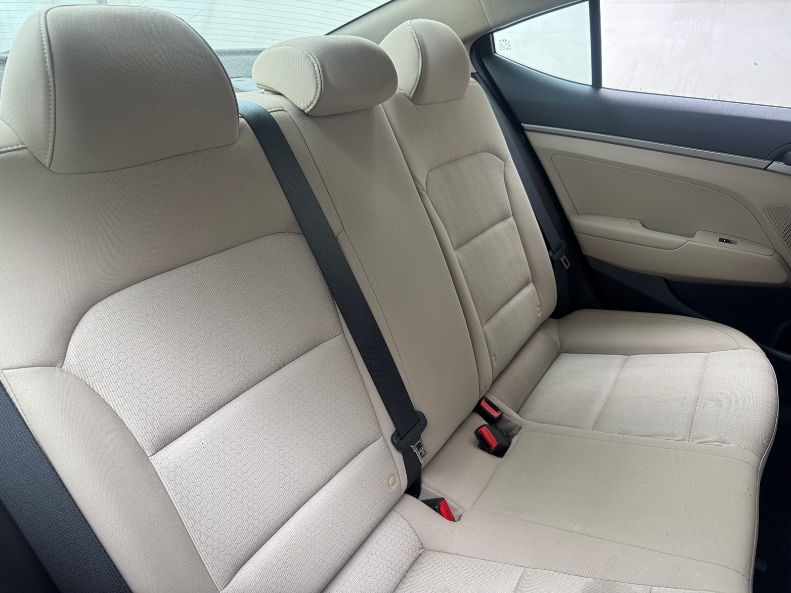 Thumbnail: 2017 Hyundai Elantra - 6