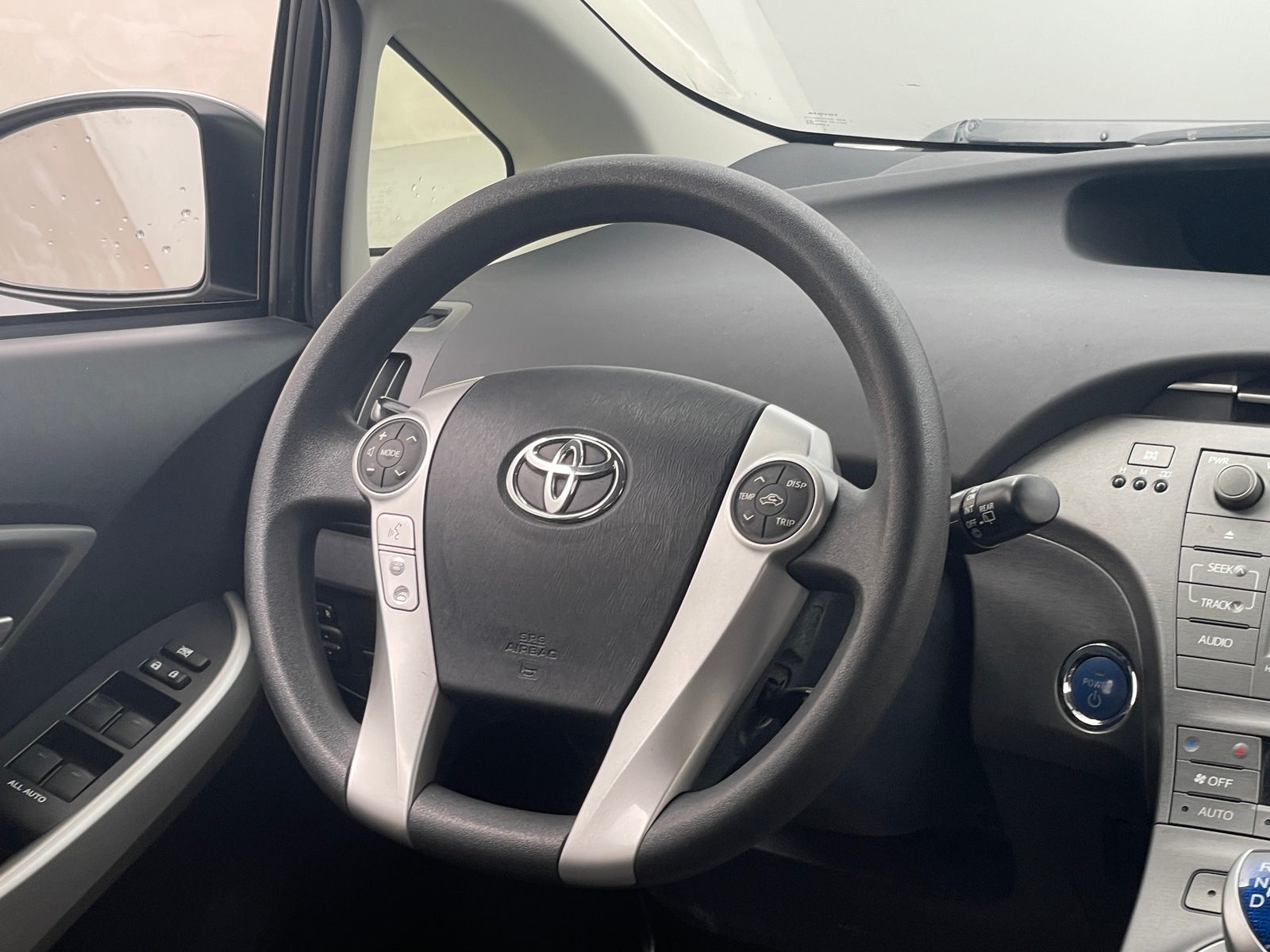 Thumbnail: 2014 Toyota Prius - 5