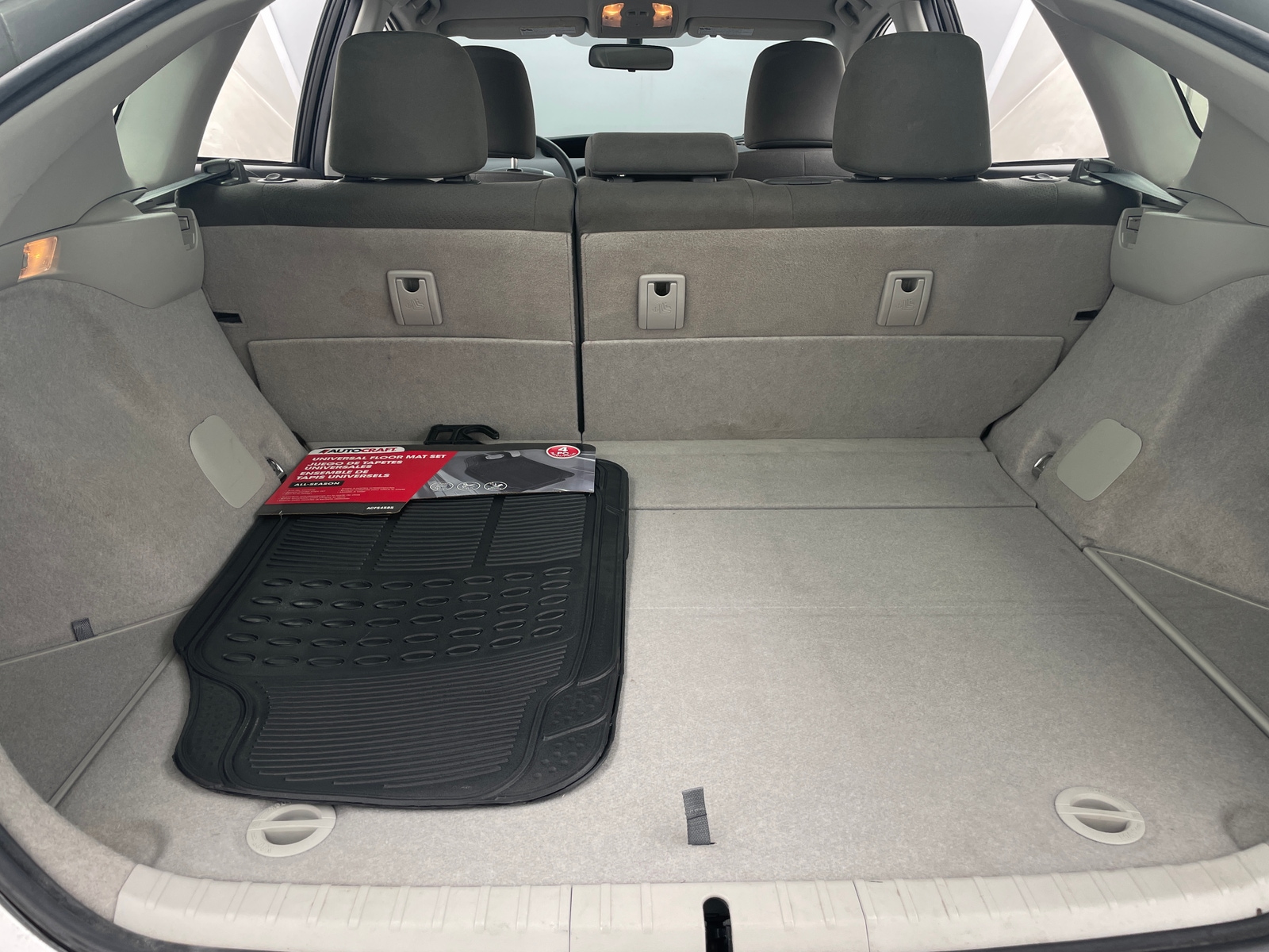 Thumbnail: 2014 Toyota Prius - 7