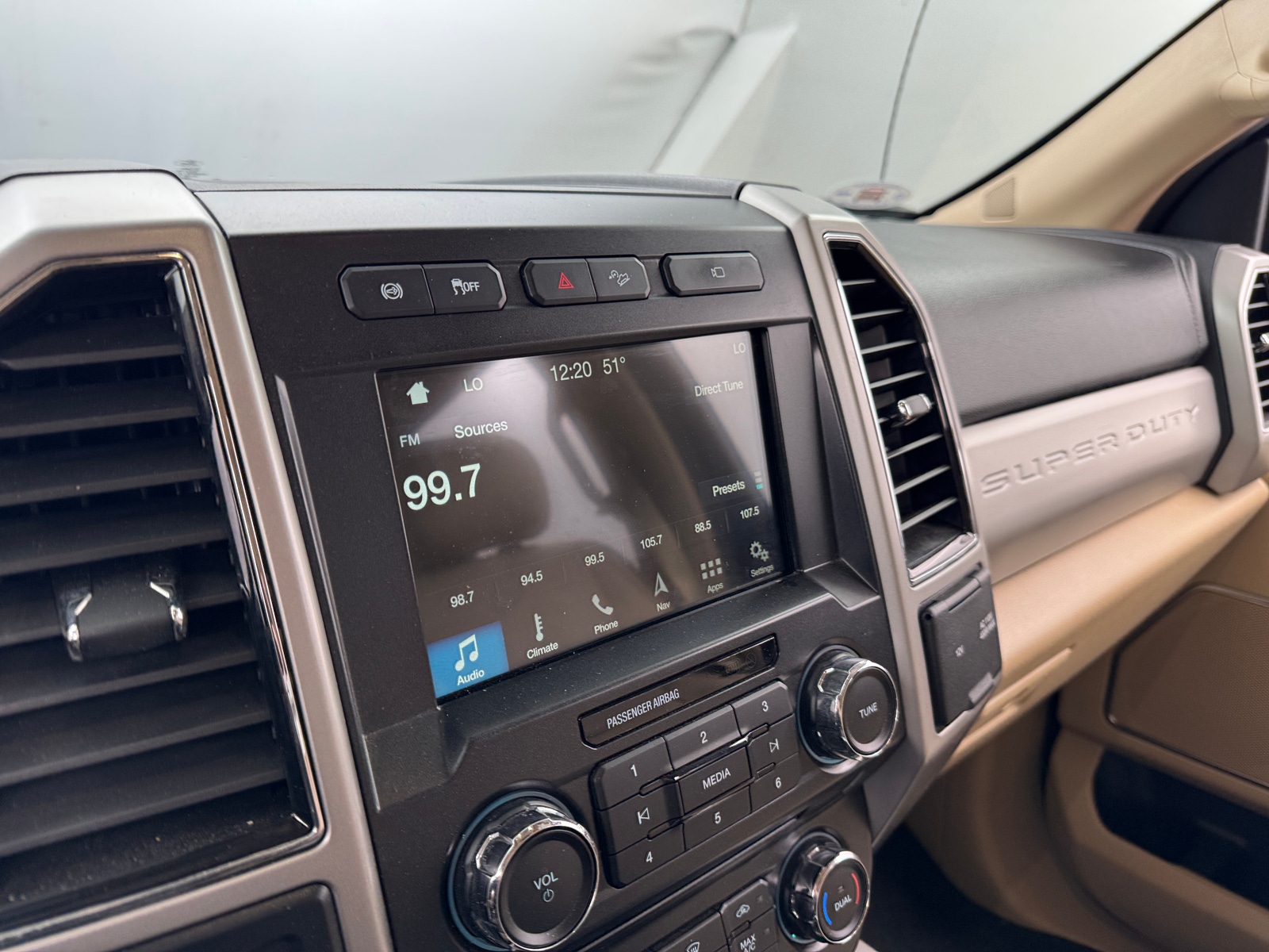 Thumbnail: 2018 Ford Econoline - 3