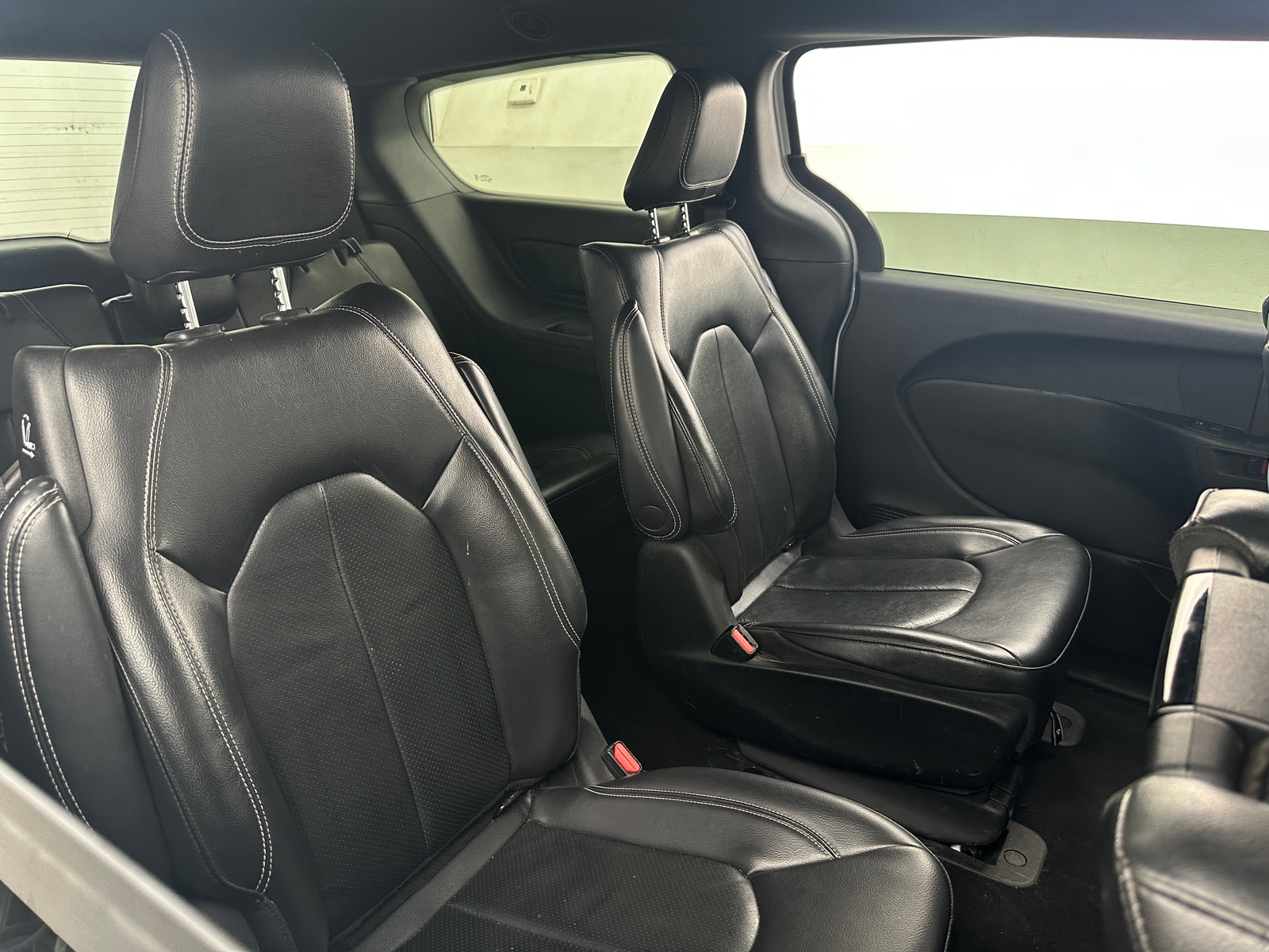 Thumbnail: 2022 Chrysler Pacifica - 5