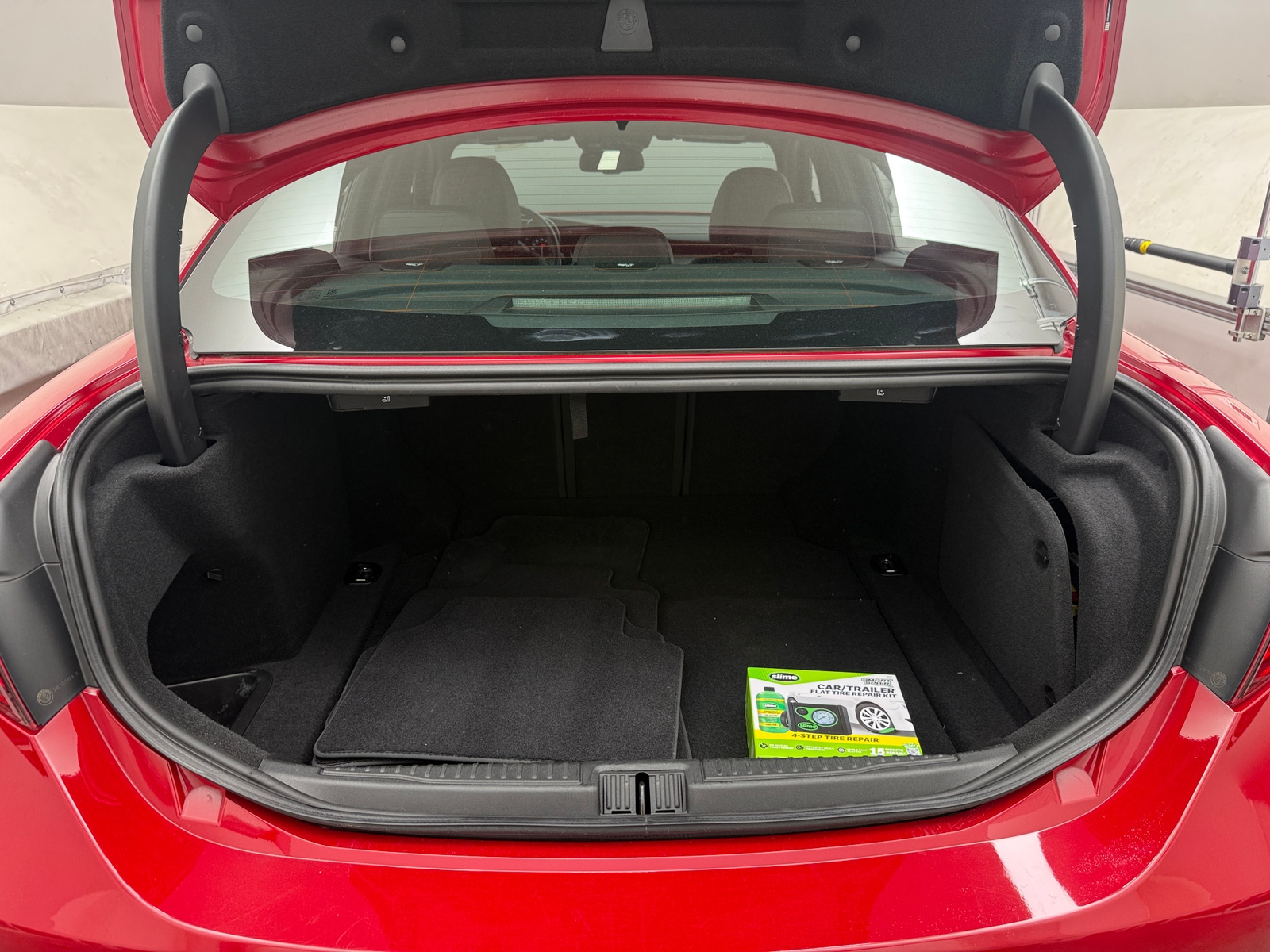 Thumbnail: 2022 Alfa Romeo Giulia - 6