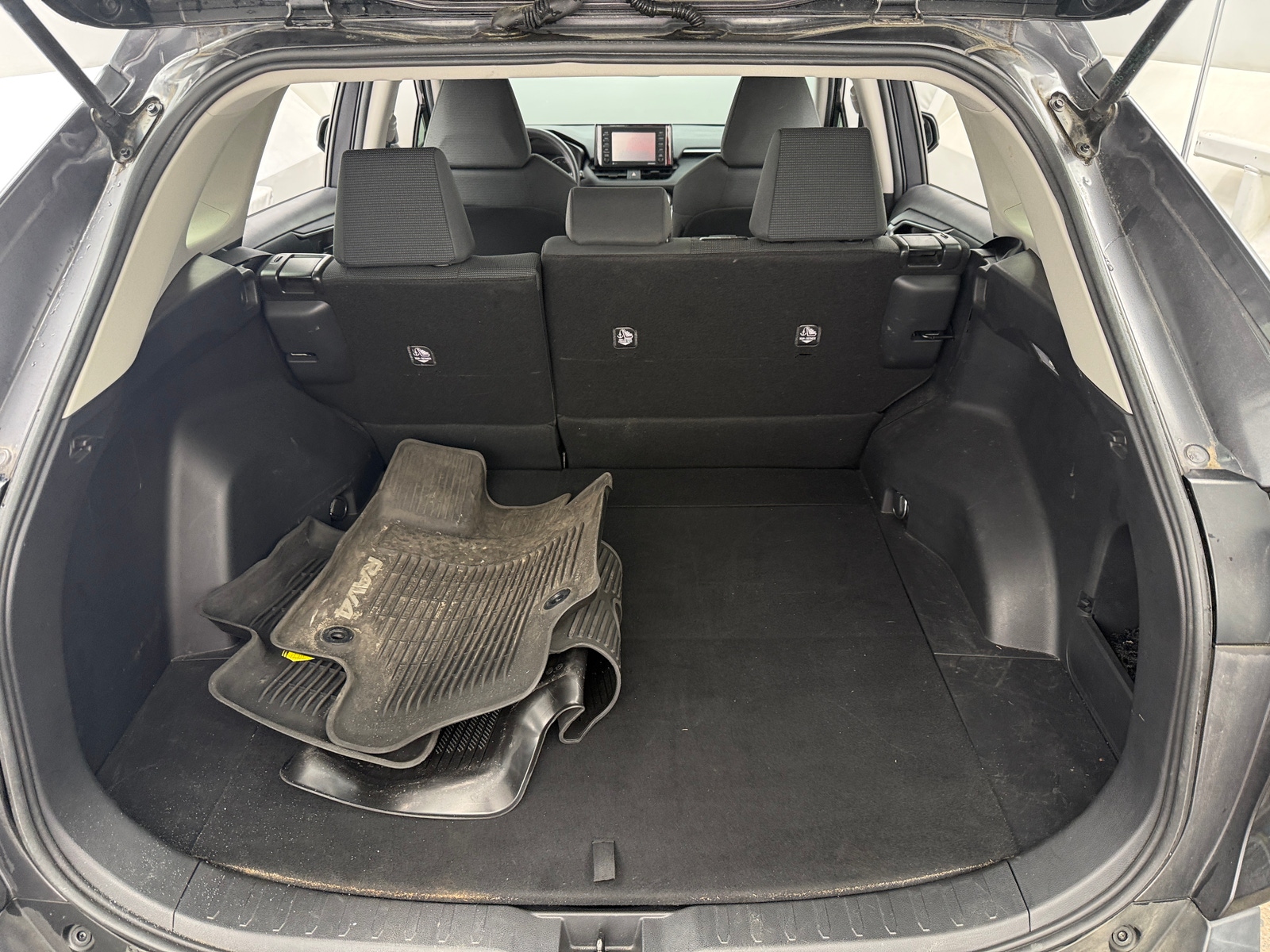 Thumbnail: 2021 Toyota RAV4 - 7