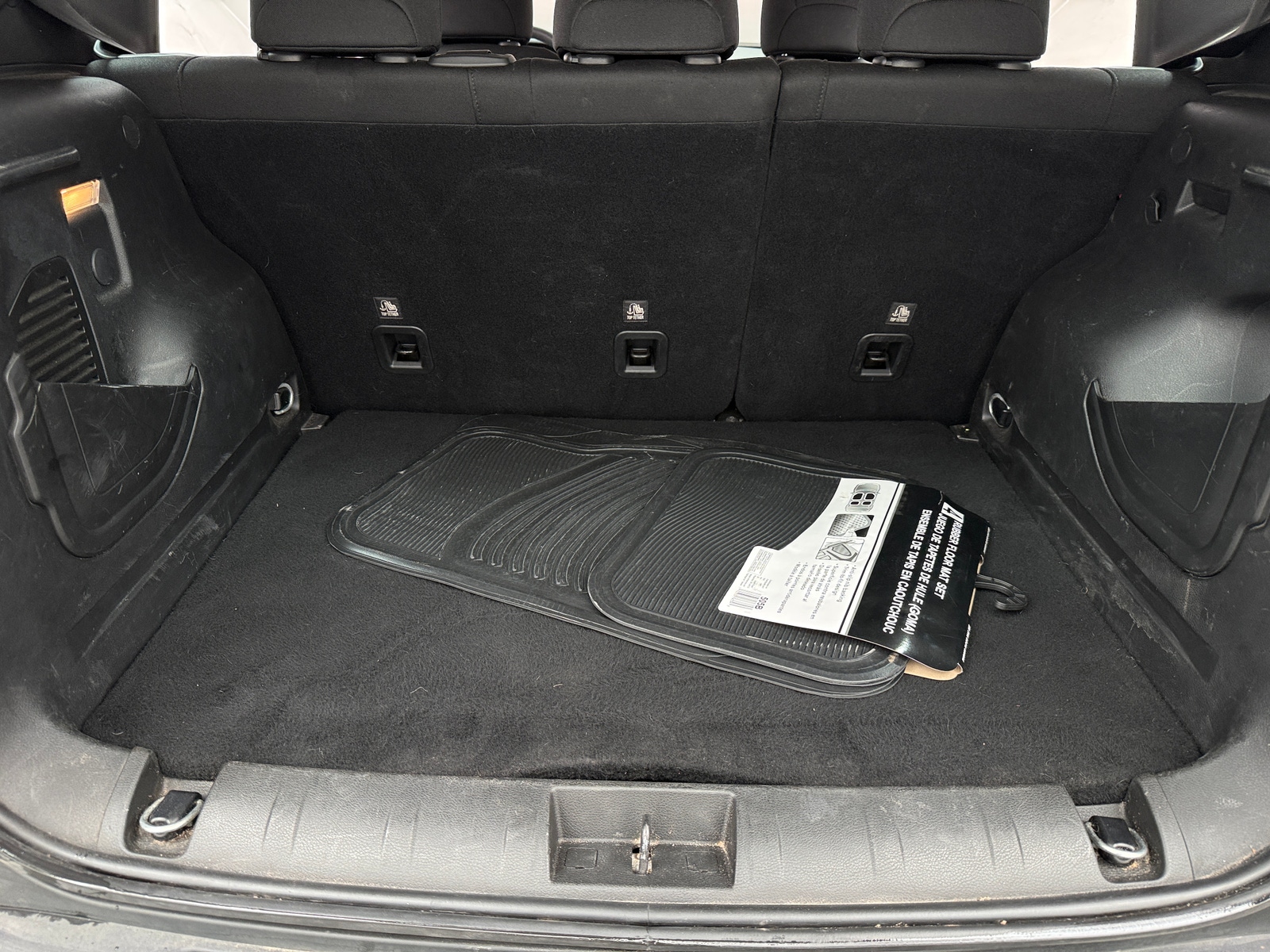 Thumbnail: 2020 Jeep Renegade - 7