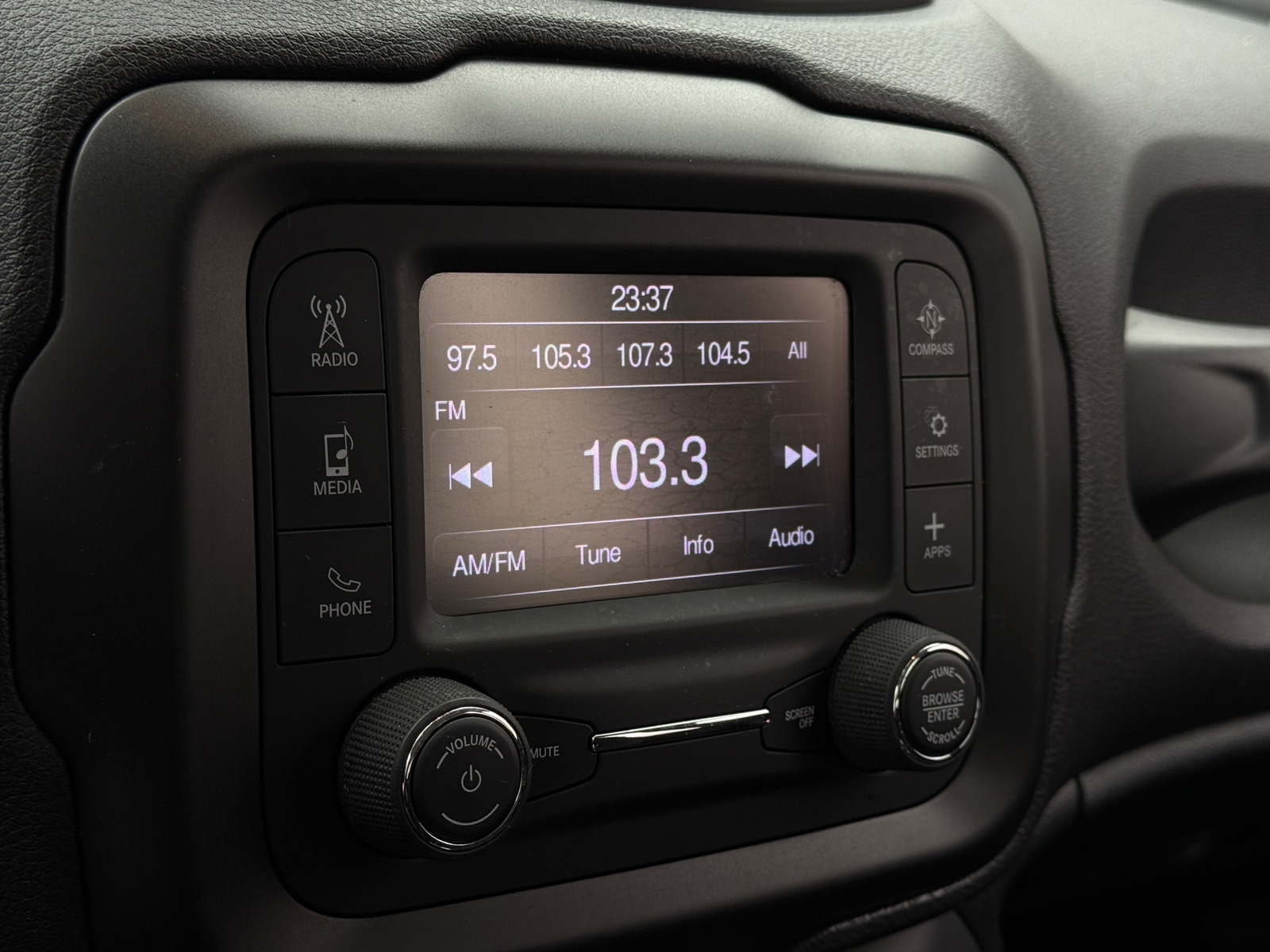 Thumbnail: 2020 Jeep Renegade - 4