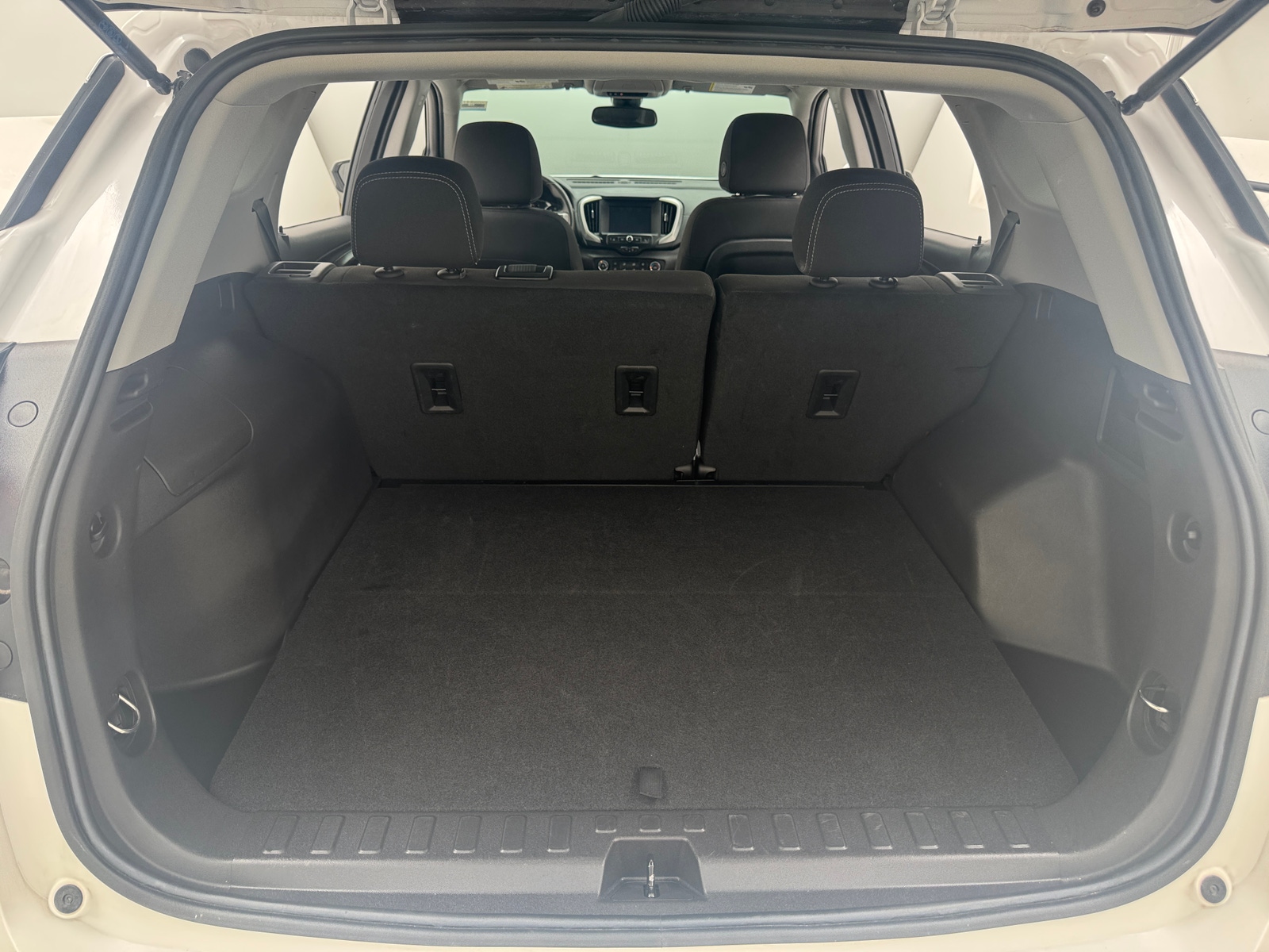 Thumbnail: 2024 GMC Terrain - 7