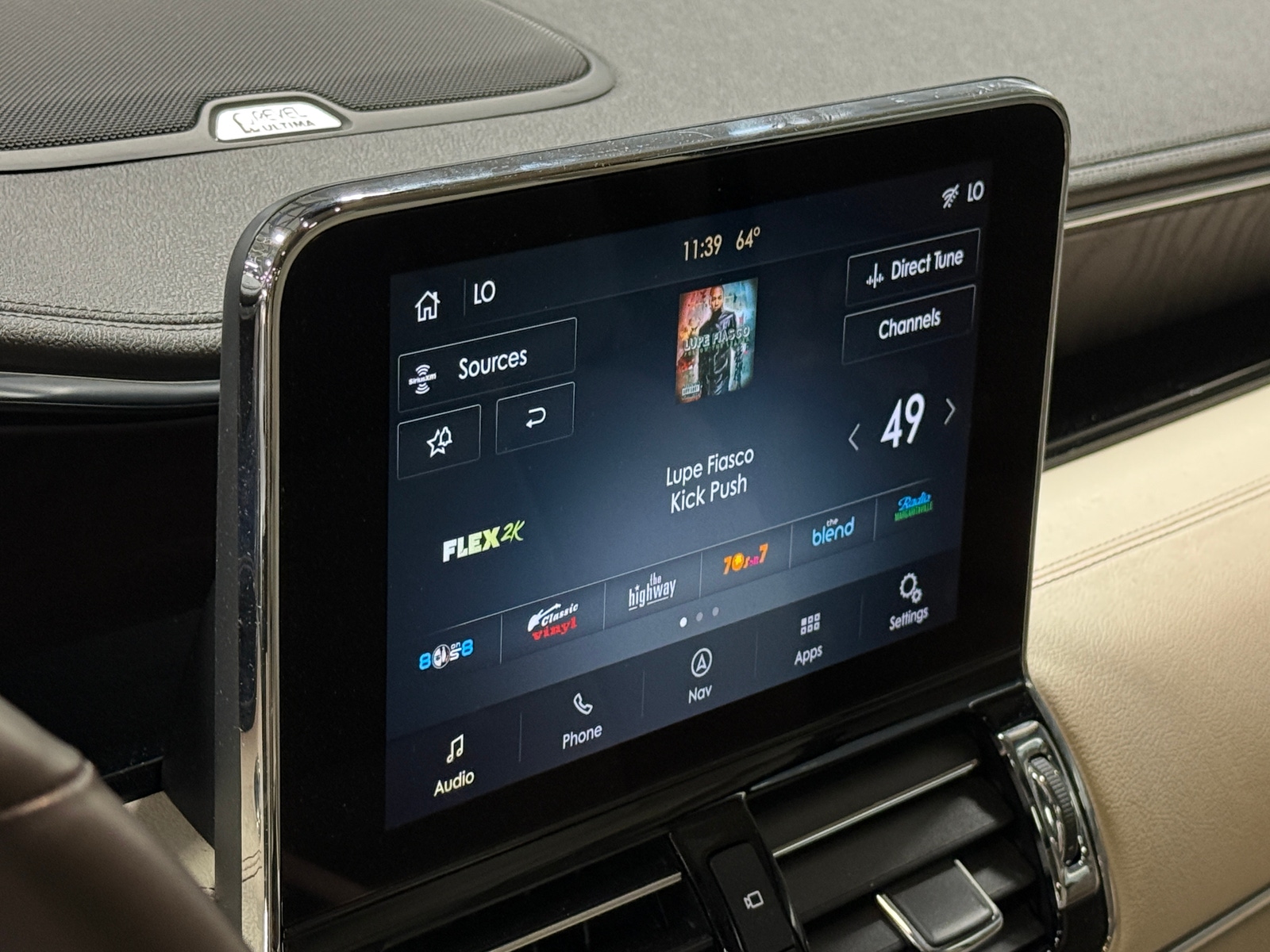 Thumbnail: 2020 Lincoln Navigator - 3