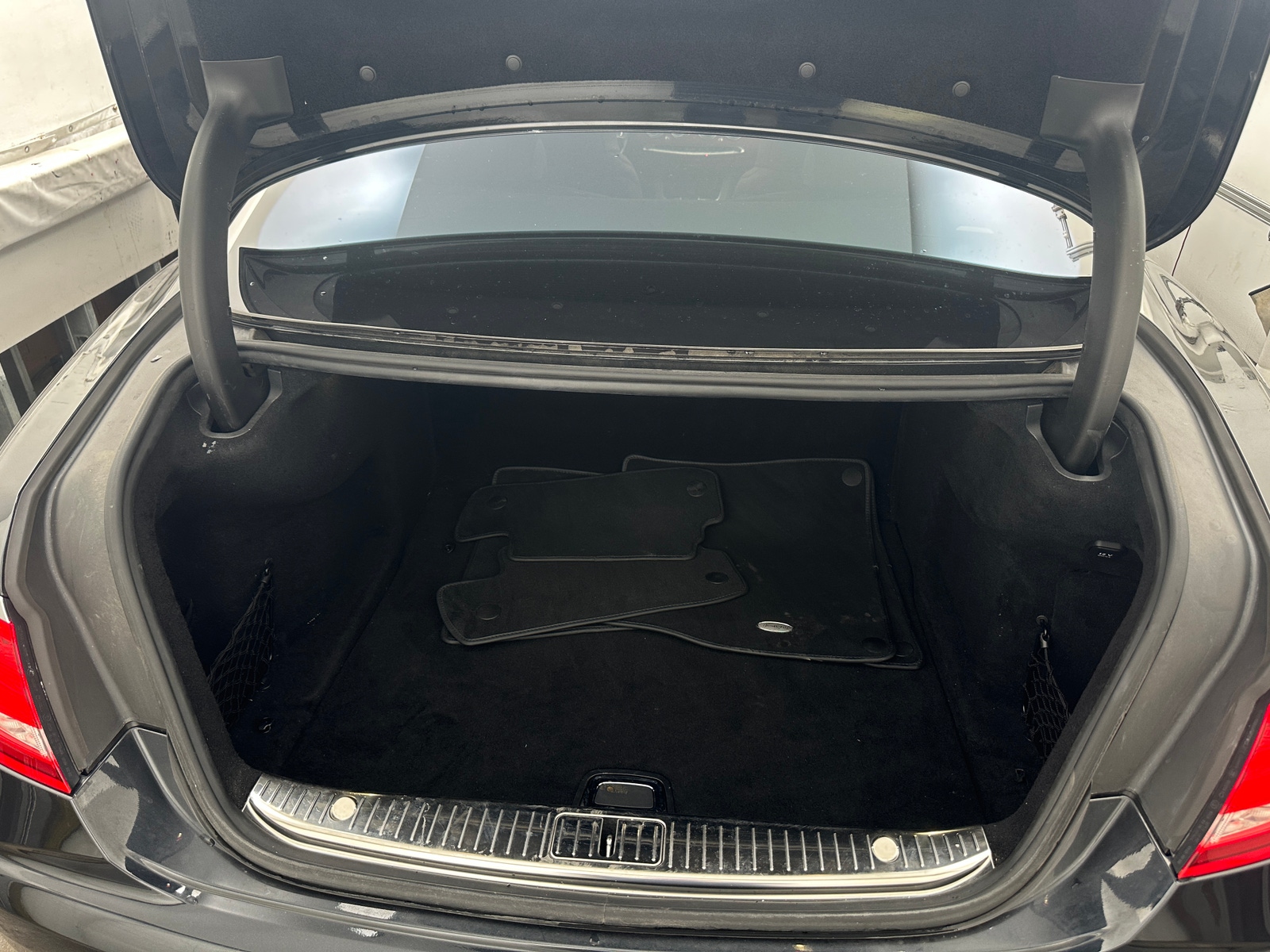 Thumbnail: 2015 Mercedes-Benz S-Class - 4