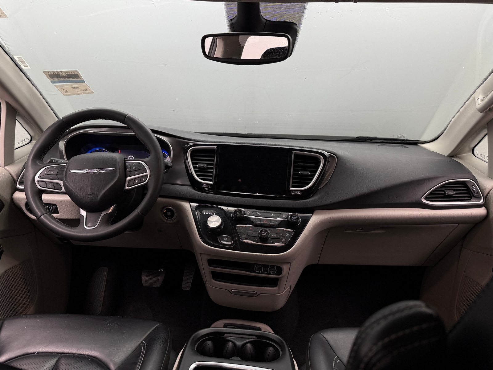 Thumbnail: 2023 Chrysler Pacifica - 2