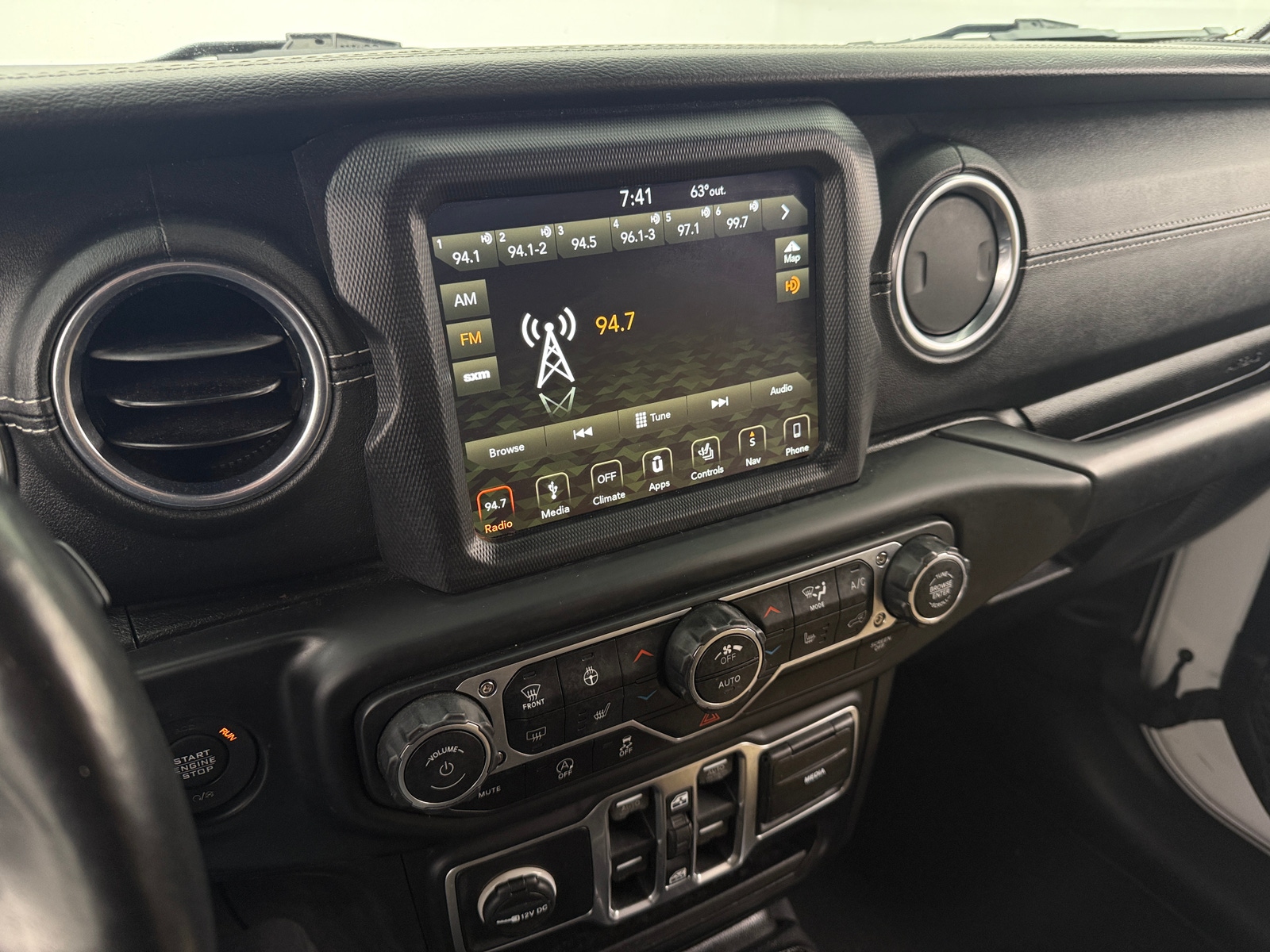 Thumbnail: 2018 Jeep Wrangler - 3