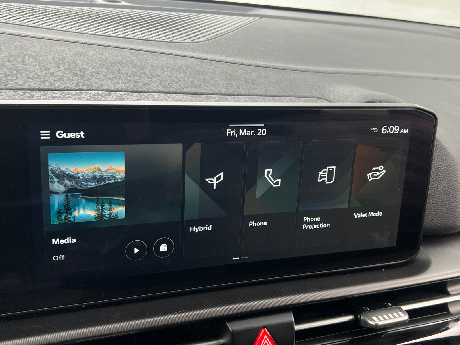 Thumbnail: 2026 Kia Sportage - 3