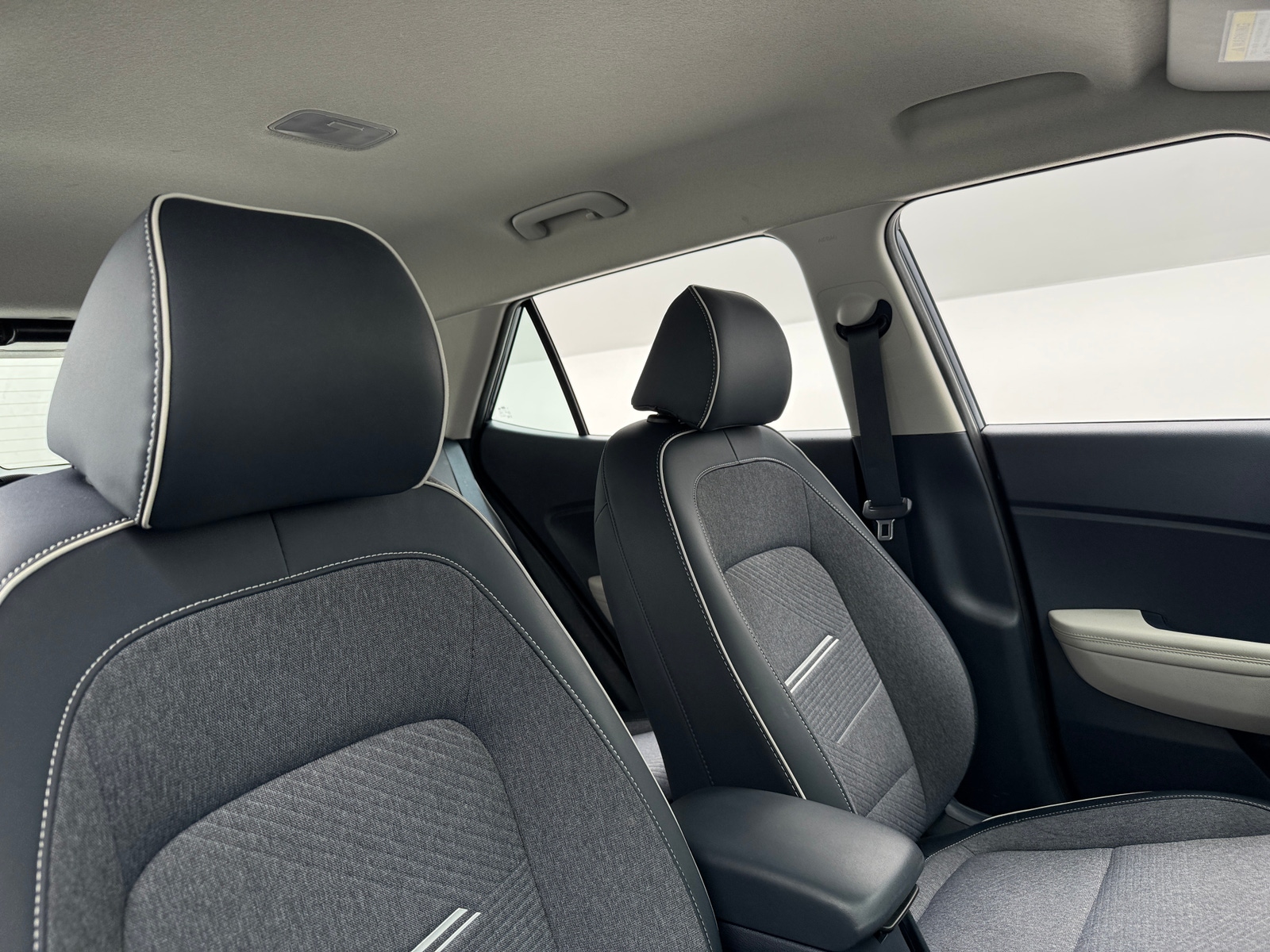 Thumbnail: 2024 Hyundai Venue - 2