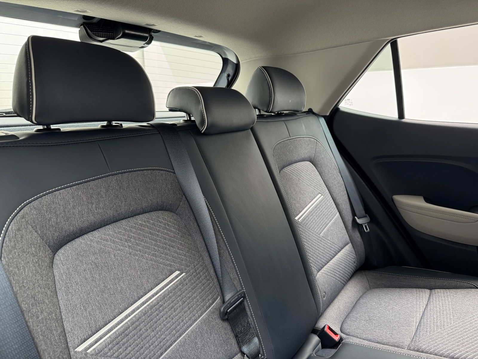 Thumbnail: 2024 Hyundai Venue - 6