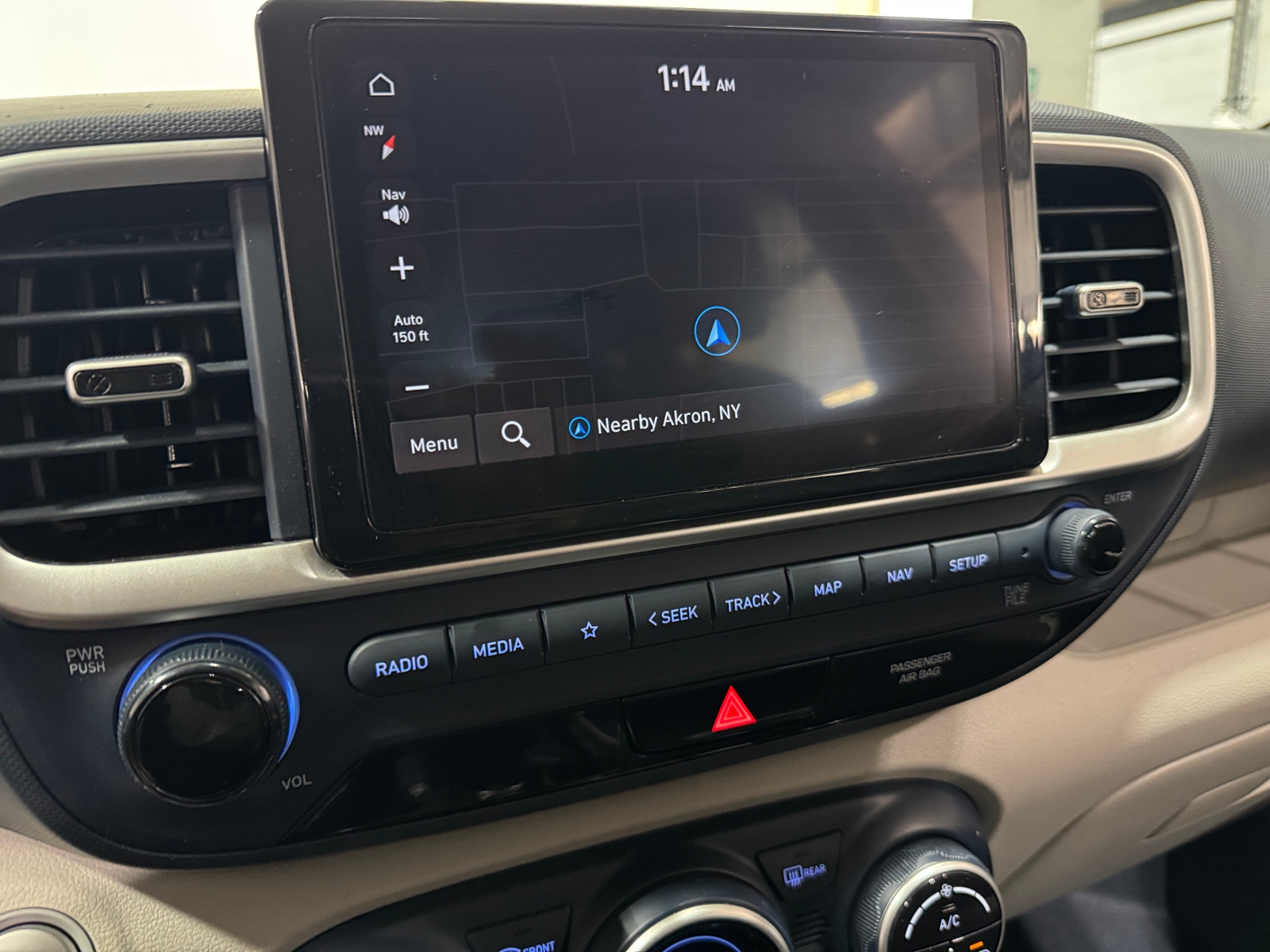 Thumbnail: 2024 Hyundai Venue - 4