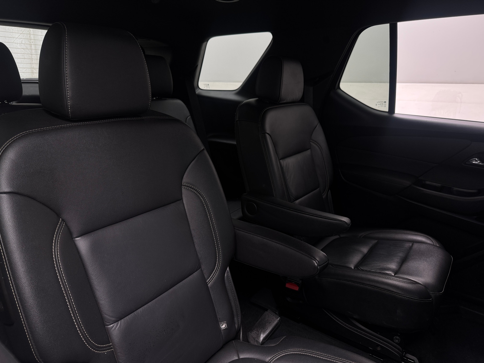 Thumbnail: 2022 Chevrolet Traverse - 5