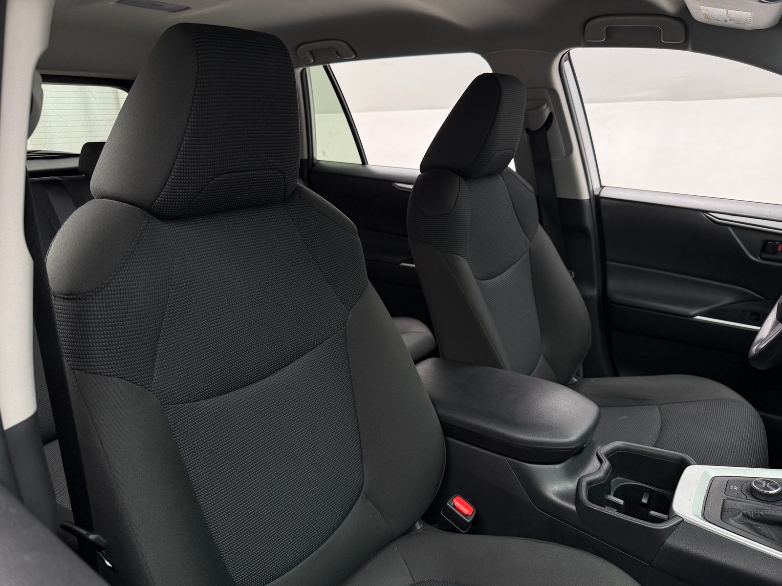 Thumbnail: 2025 Toyota RAV4 - 2