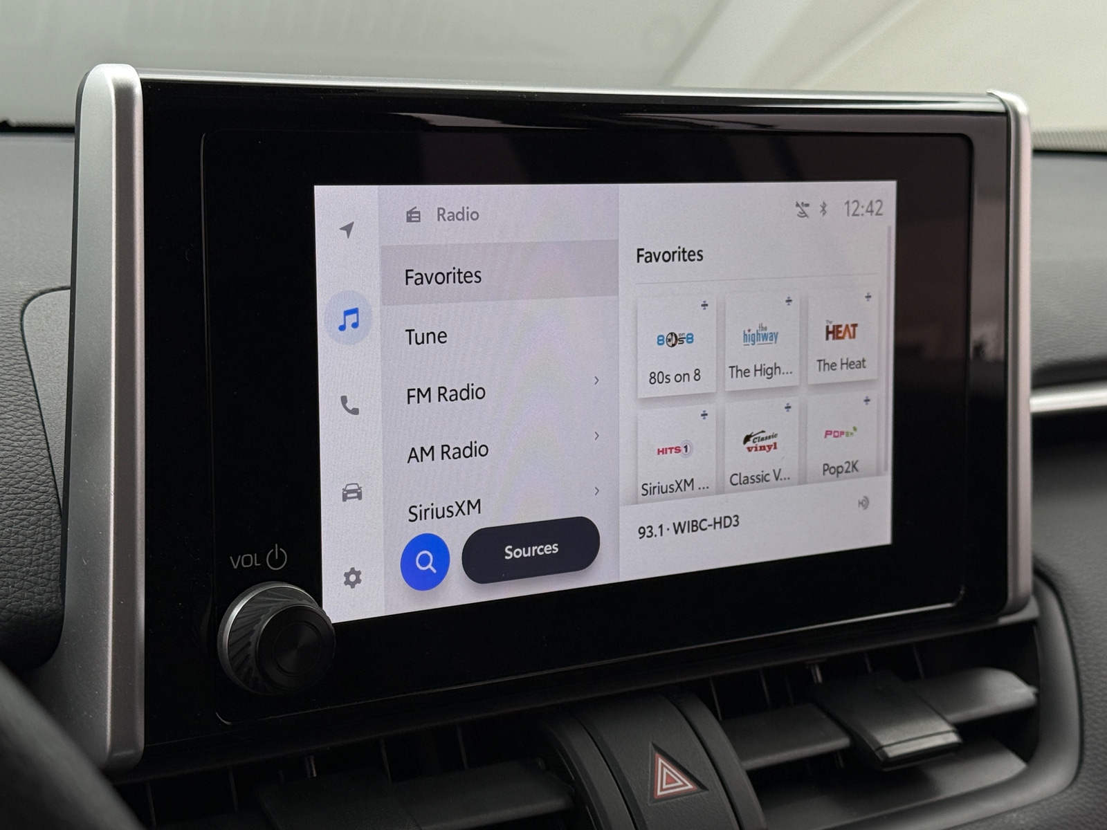 Thumbnail: 2025 Toyota RAV4 - 4